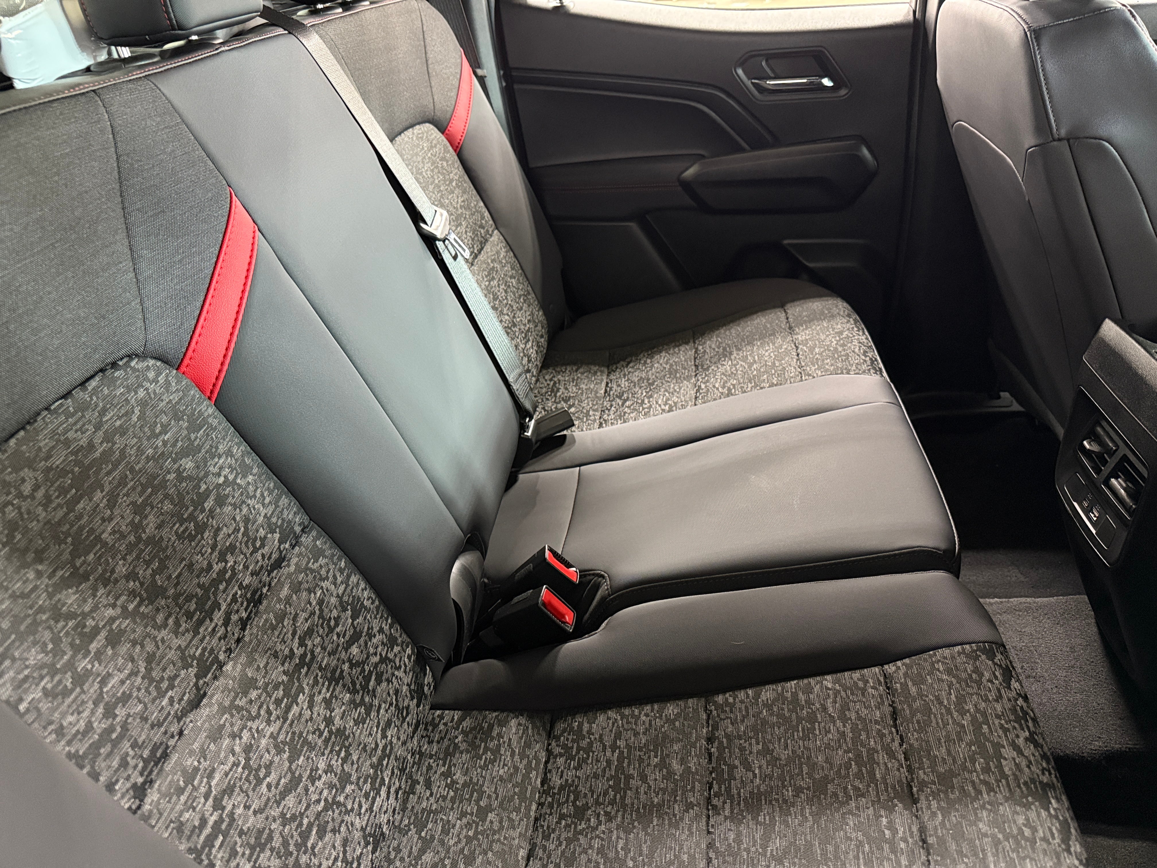 2024 Chevrolet Colorado Z71 6