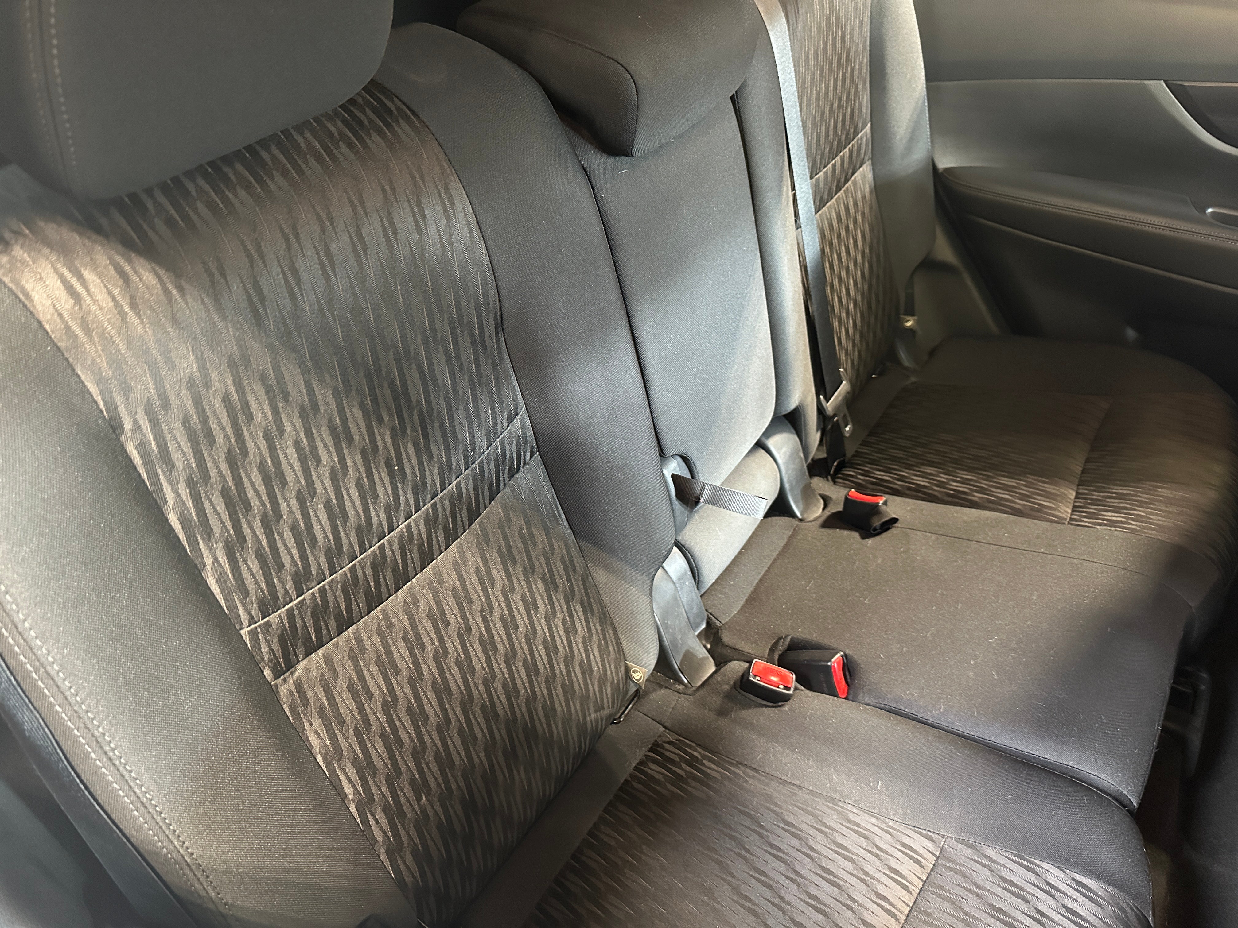 2019 Nissan Rogue SV 6