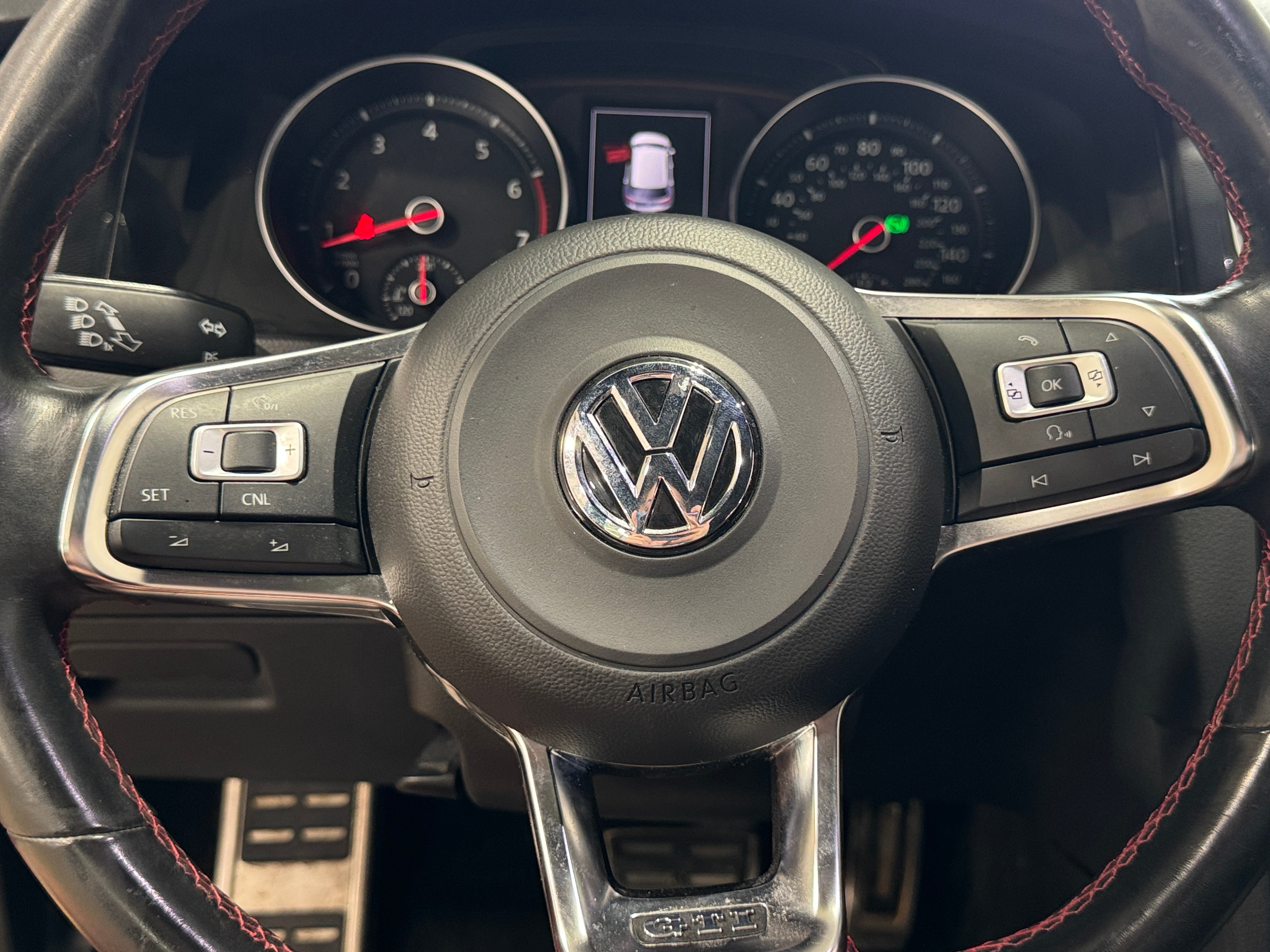 2015 Volkswagen Golf GTI Autobahn 4