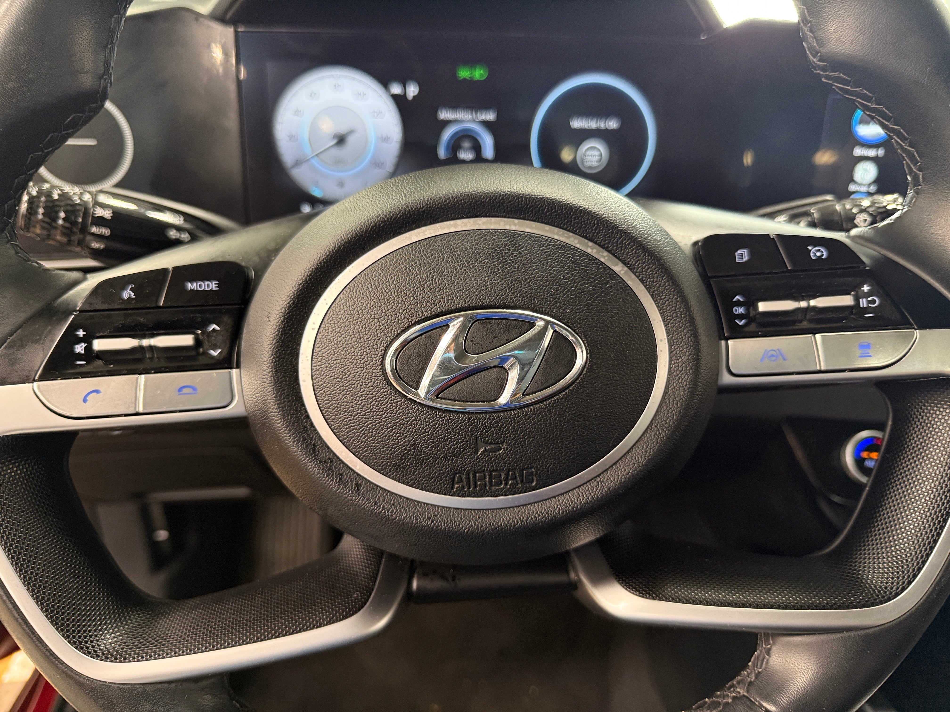 2023 Hyundai Elantra Limited Edition 4