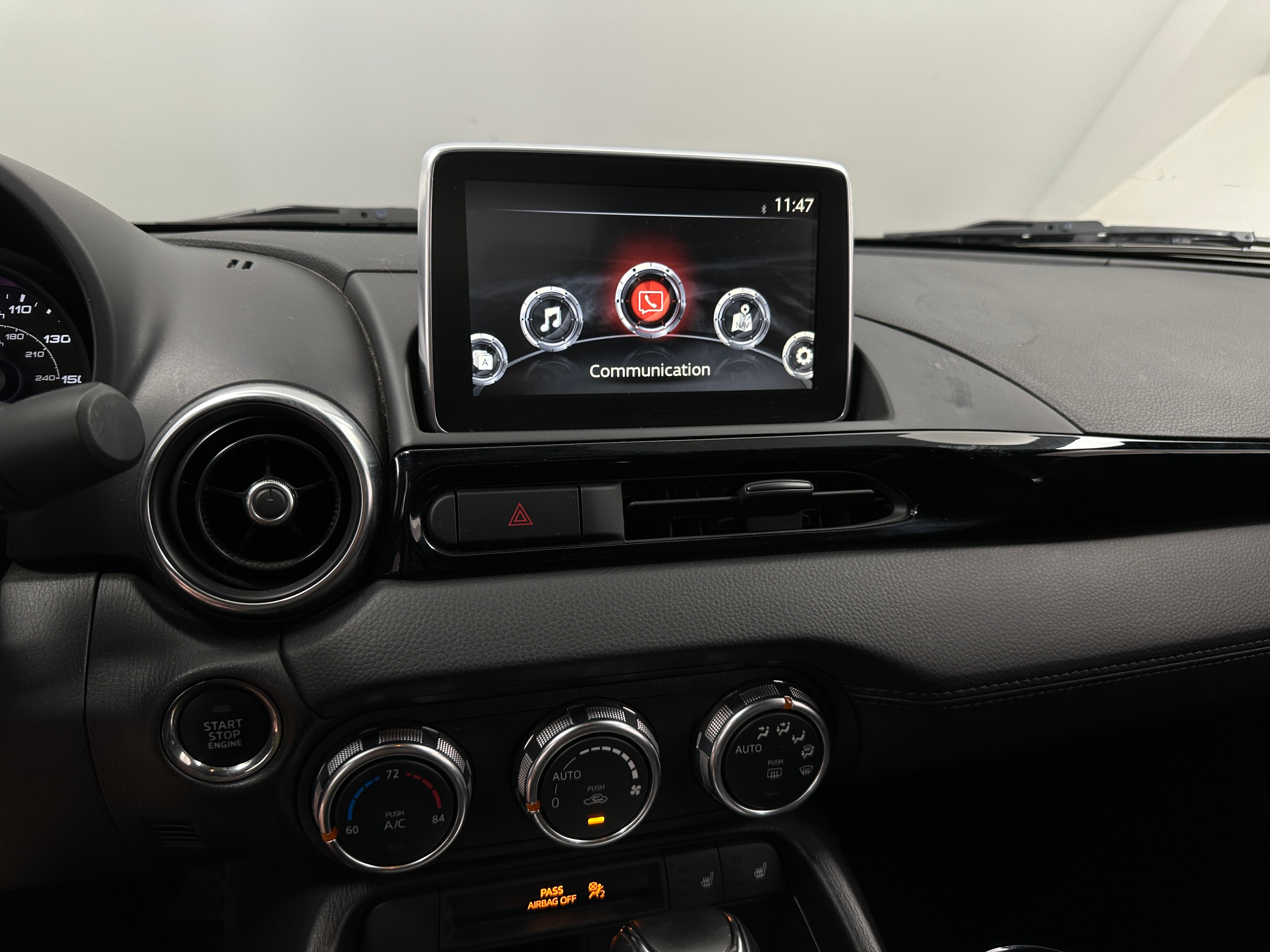 2017 Fiat 124 Spider Lusso 3