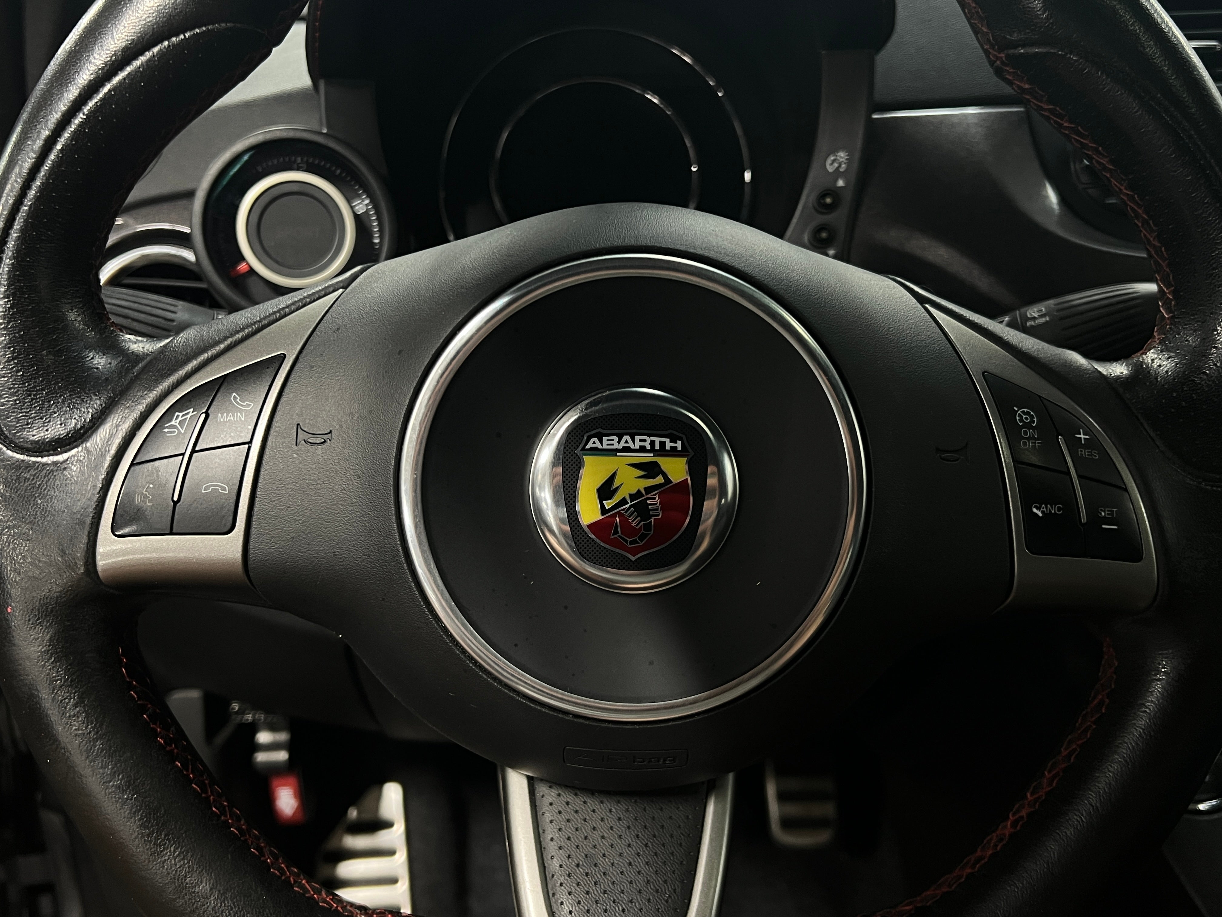 2015 Fiat 500 Abarth 4