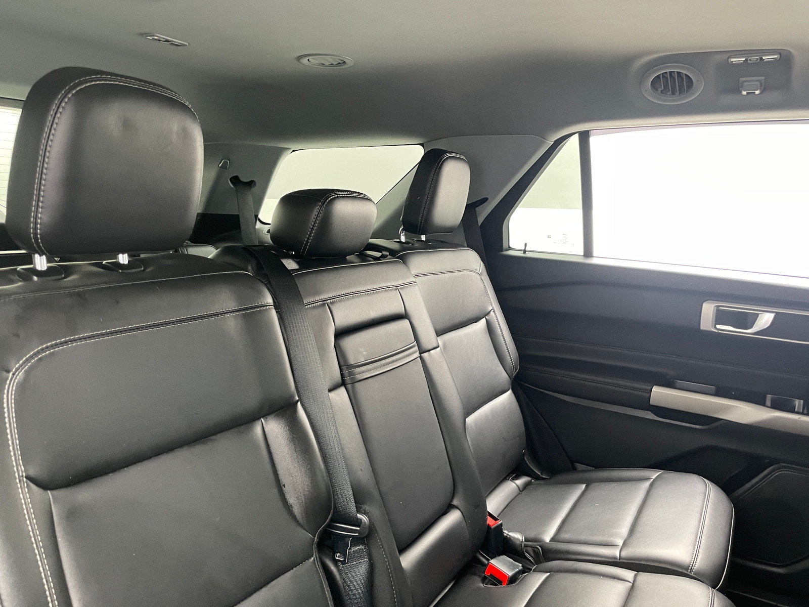 Thumbnail: 2022 Ford Explorer - 6