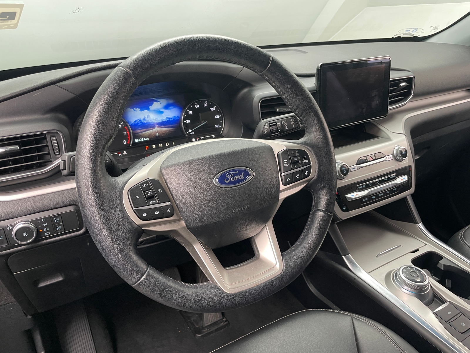 Thumbnail: 2022 Ford Explorer - 5