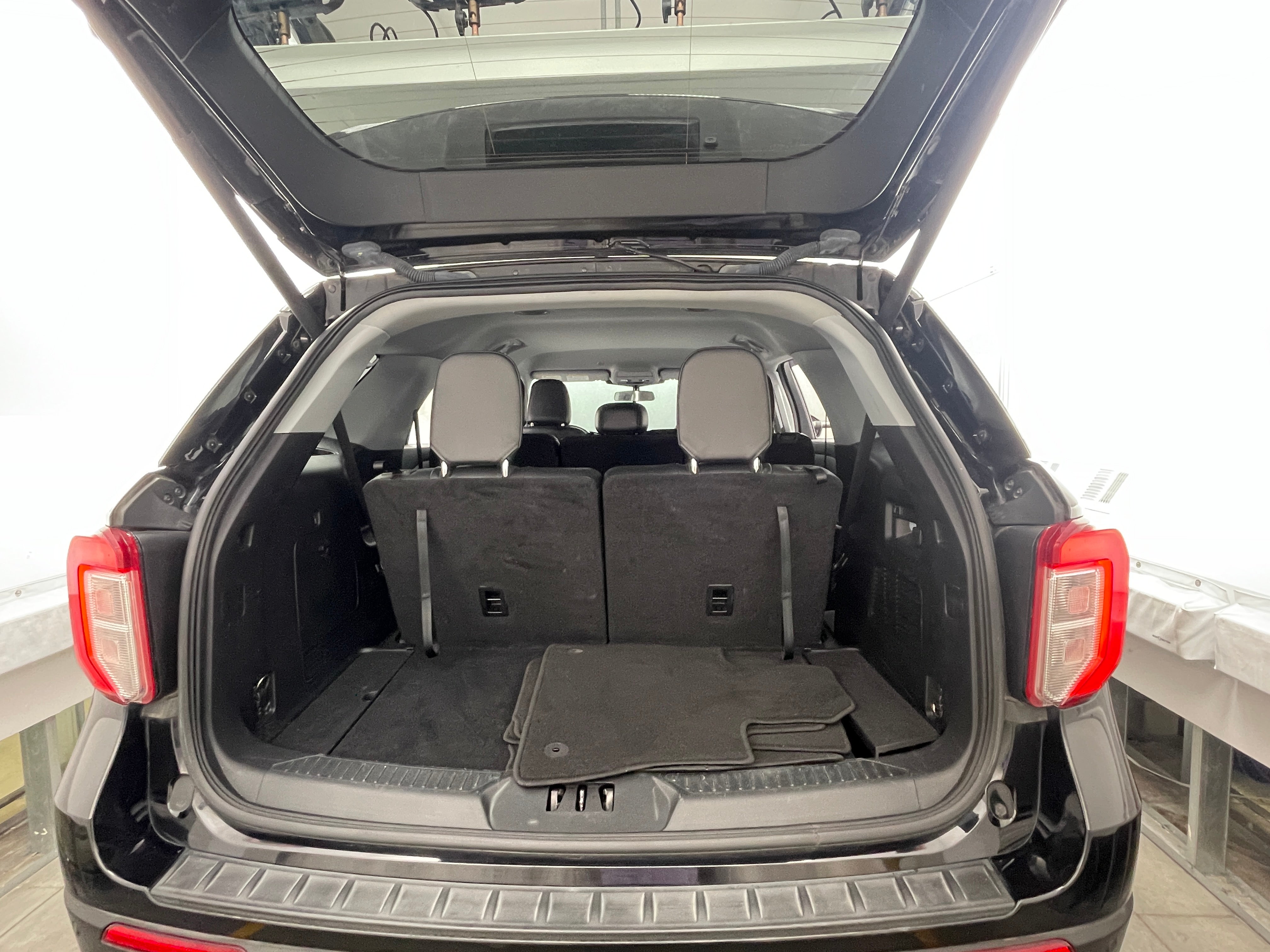2022 Ford Explorer XLT 7