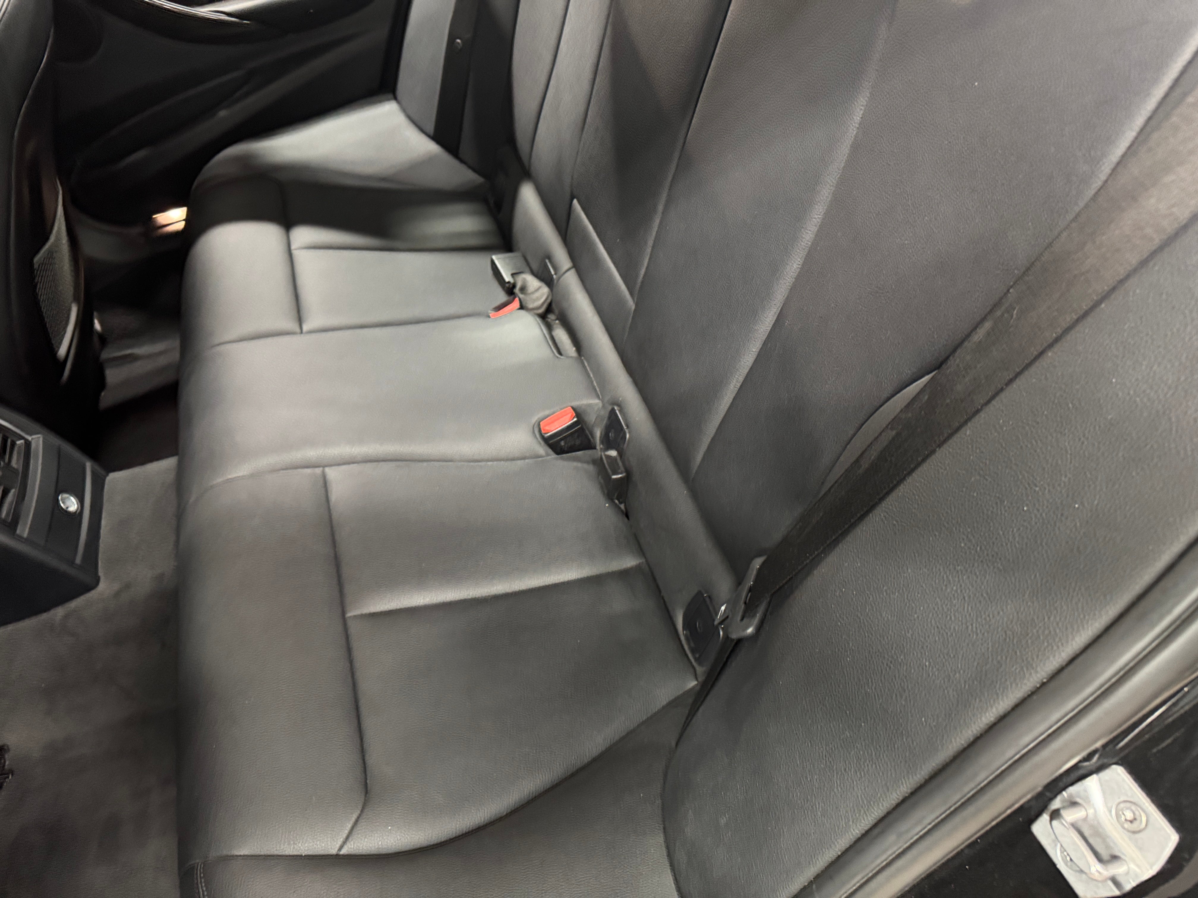 2017 BMW 3 Series 330i 5