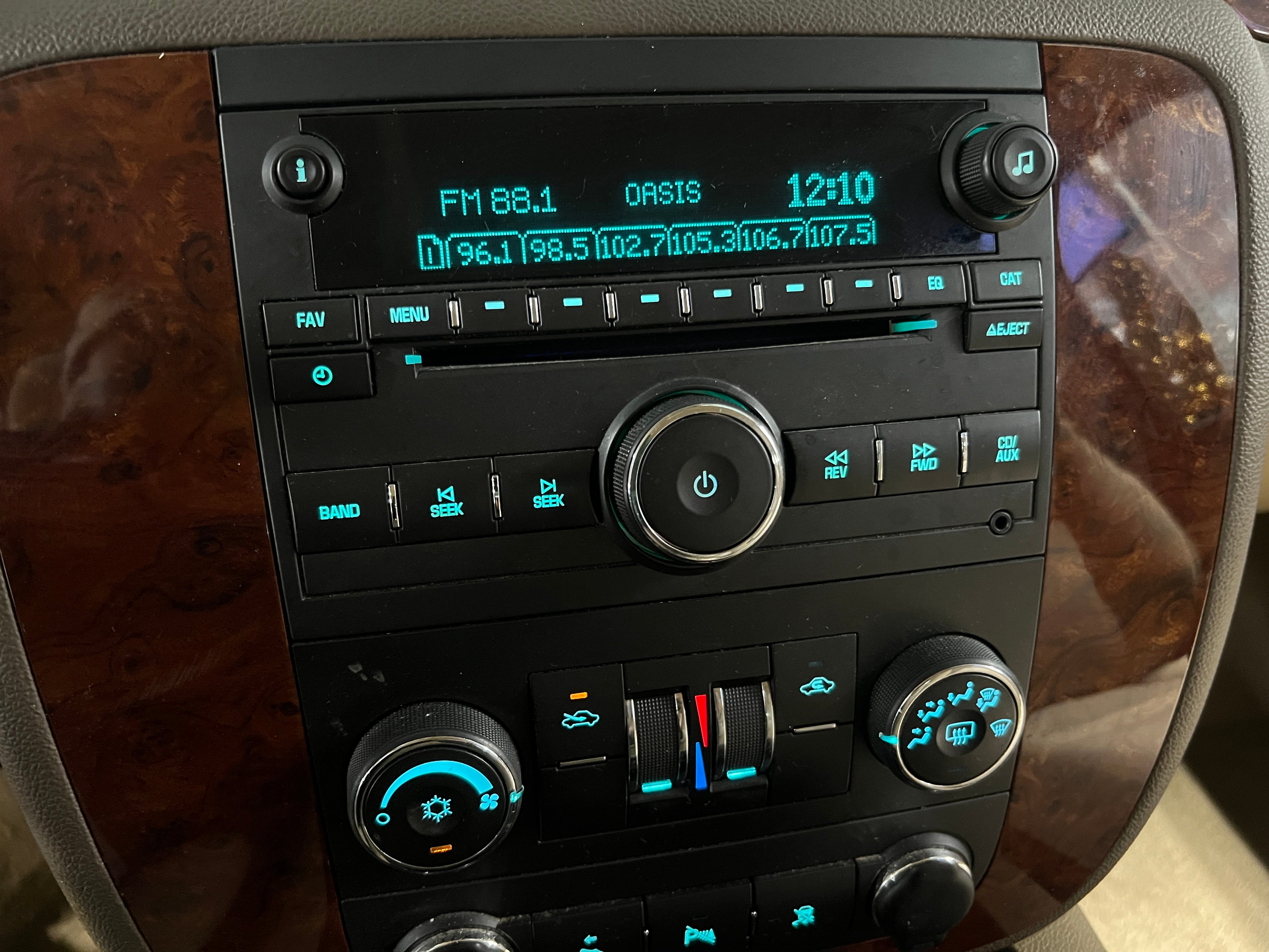 2011 Chevrolet Avalanche 1500 LS 4