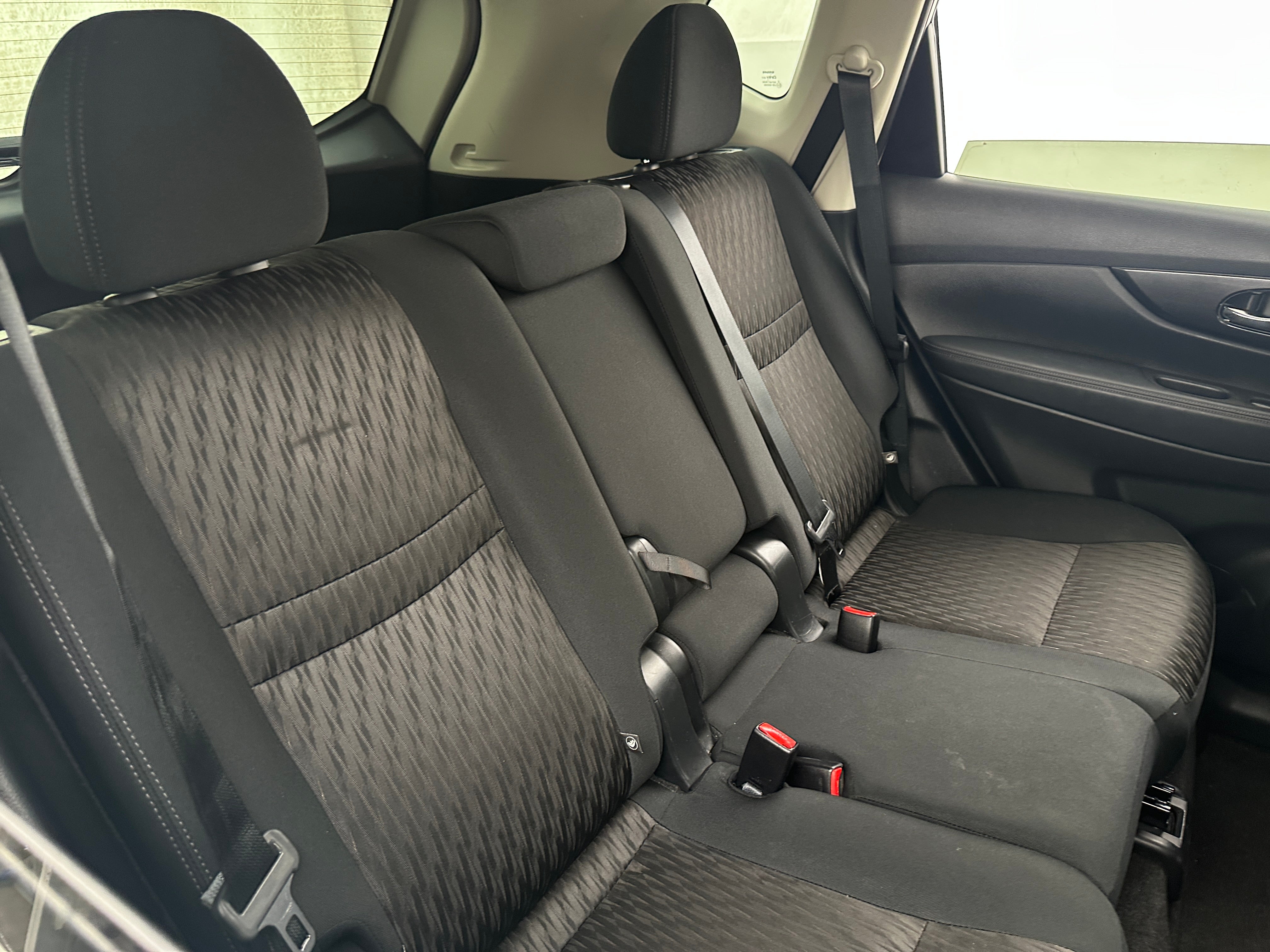 2018 Nissan Rogue SV 6