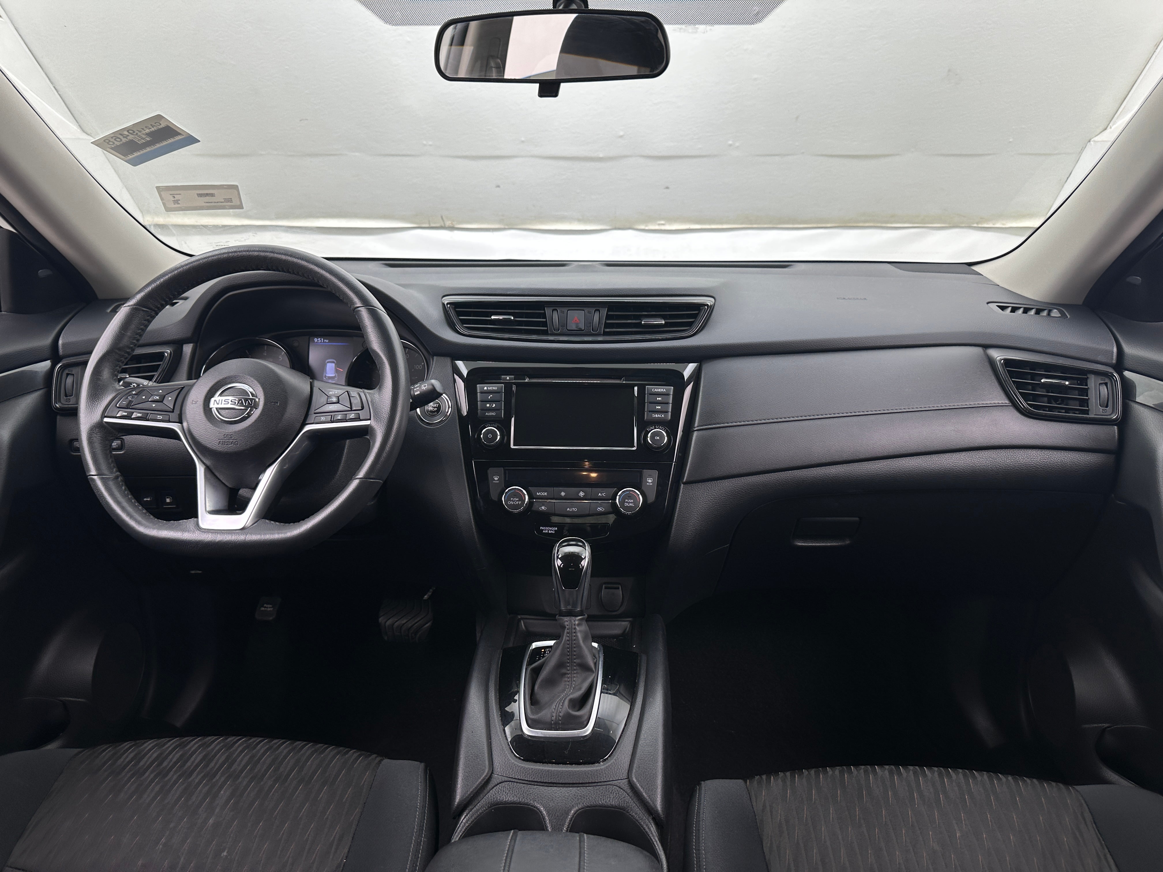2018 Nissan Rogue SV 3