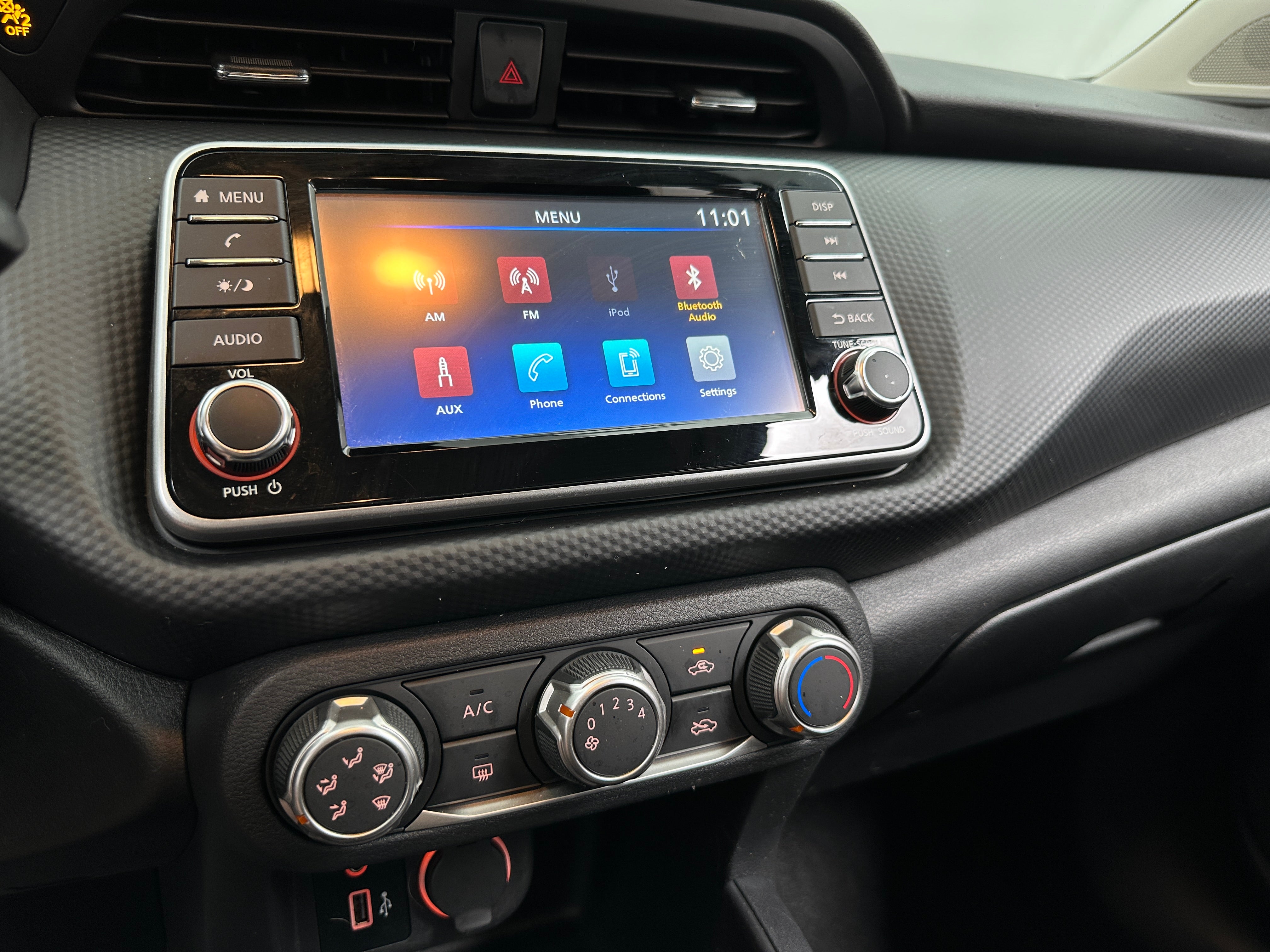2024 Nissan Kicks S 4