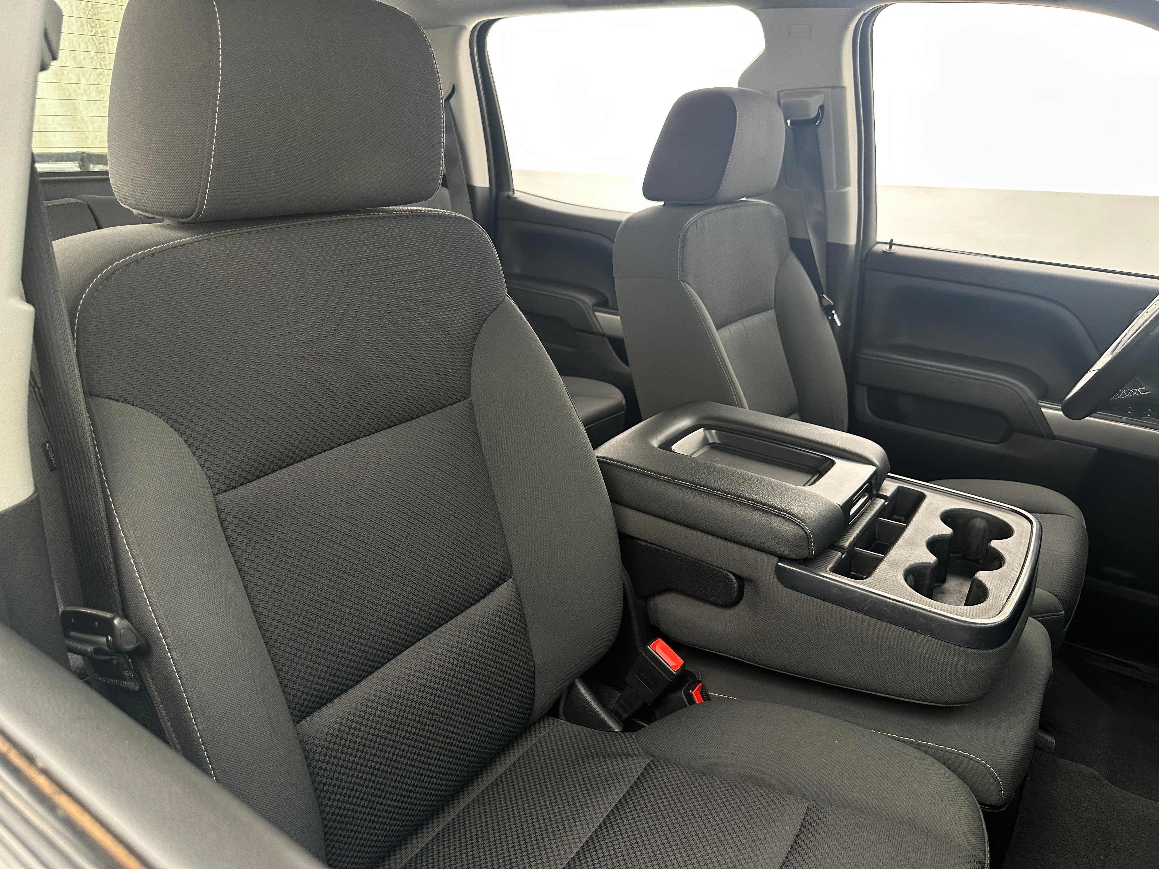 2018 Chevrolet Silverado 1500 LT 2