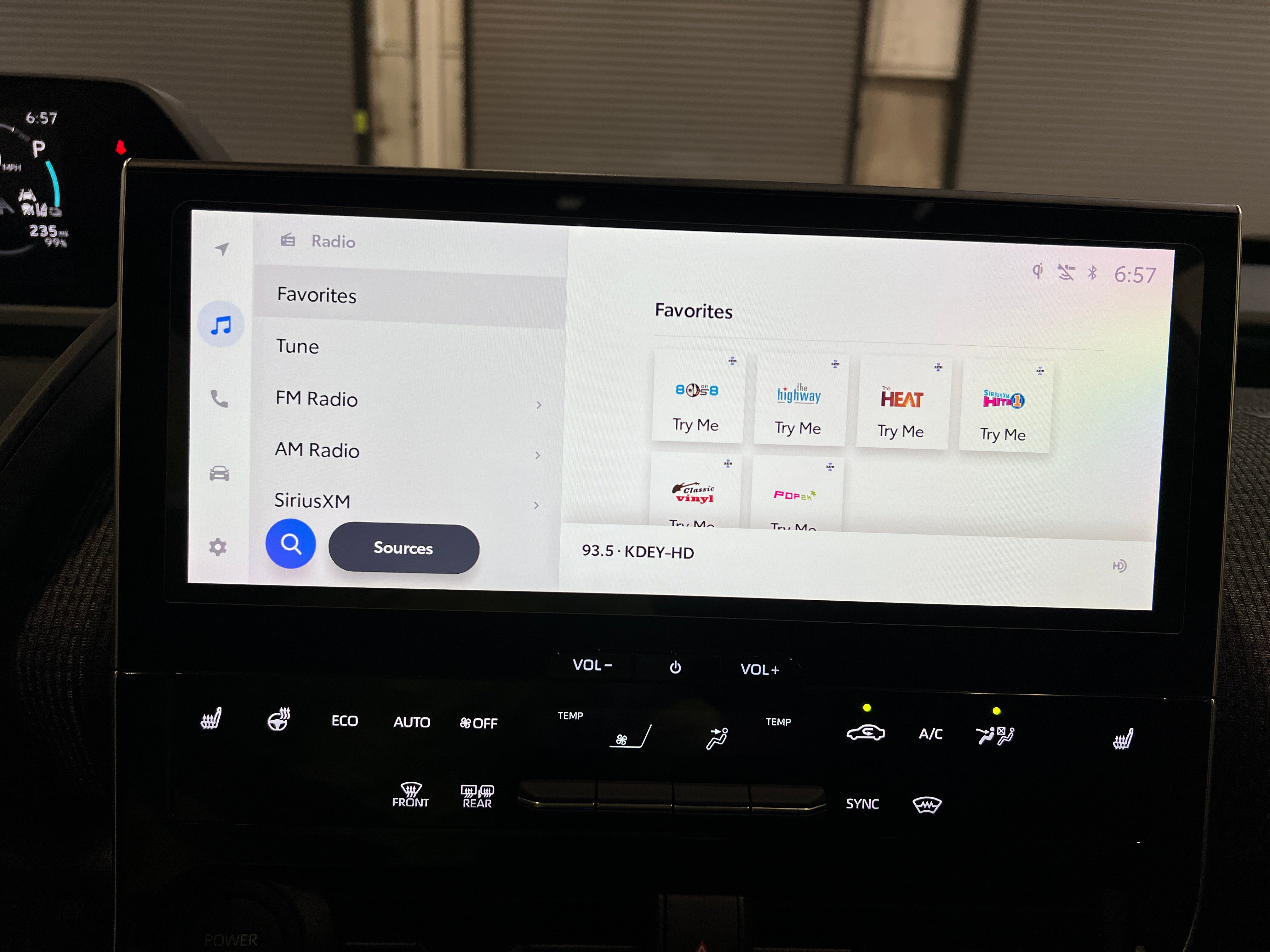 2024 Toyota bZ4X XLE 3