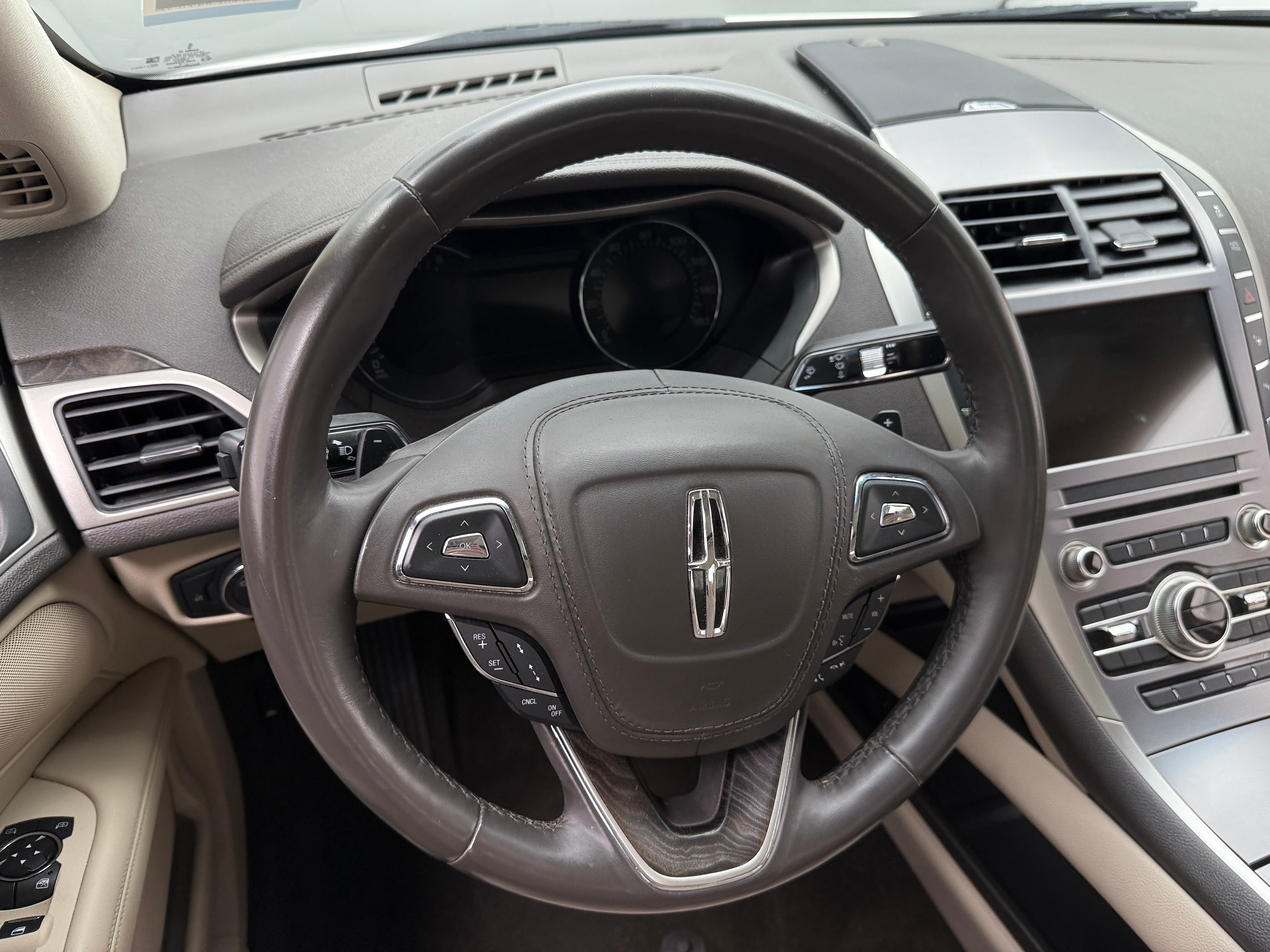 2019 Lincoln MKZ Reserve 4