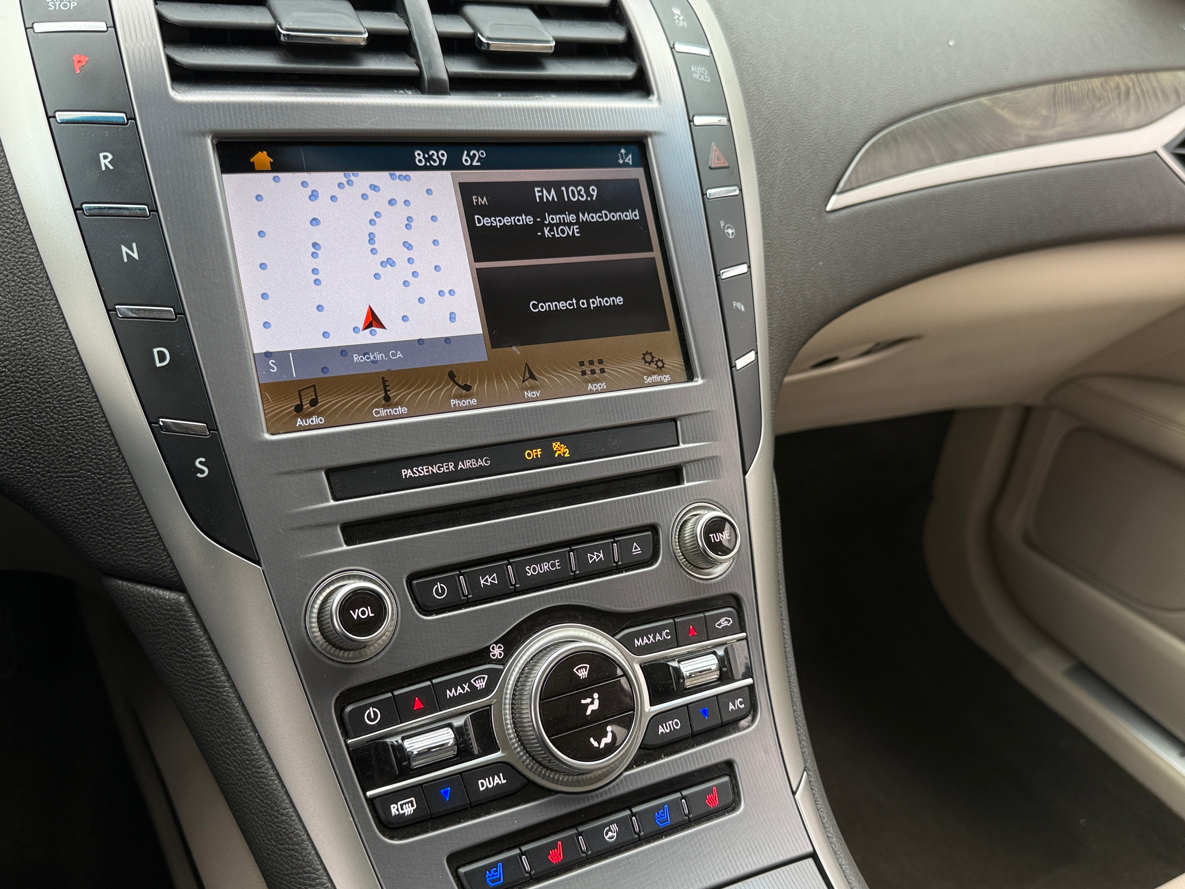 2019 Lincoln MKZ Reserve 3
