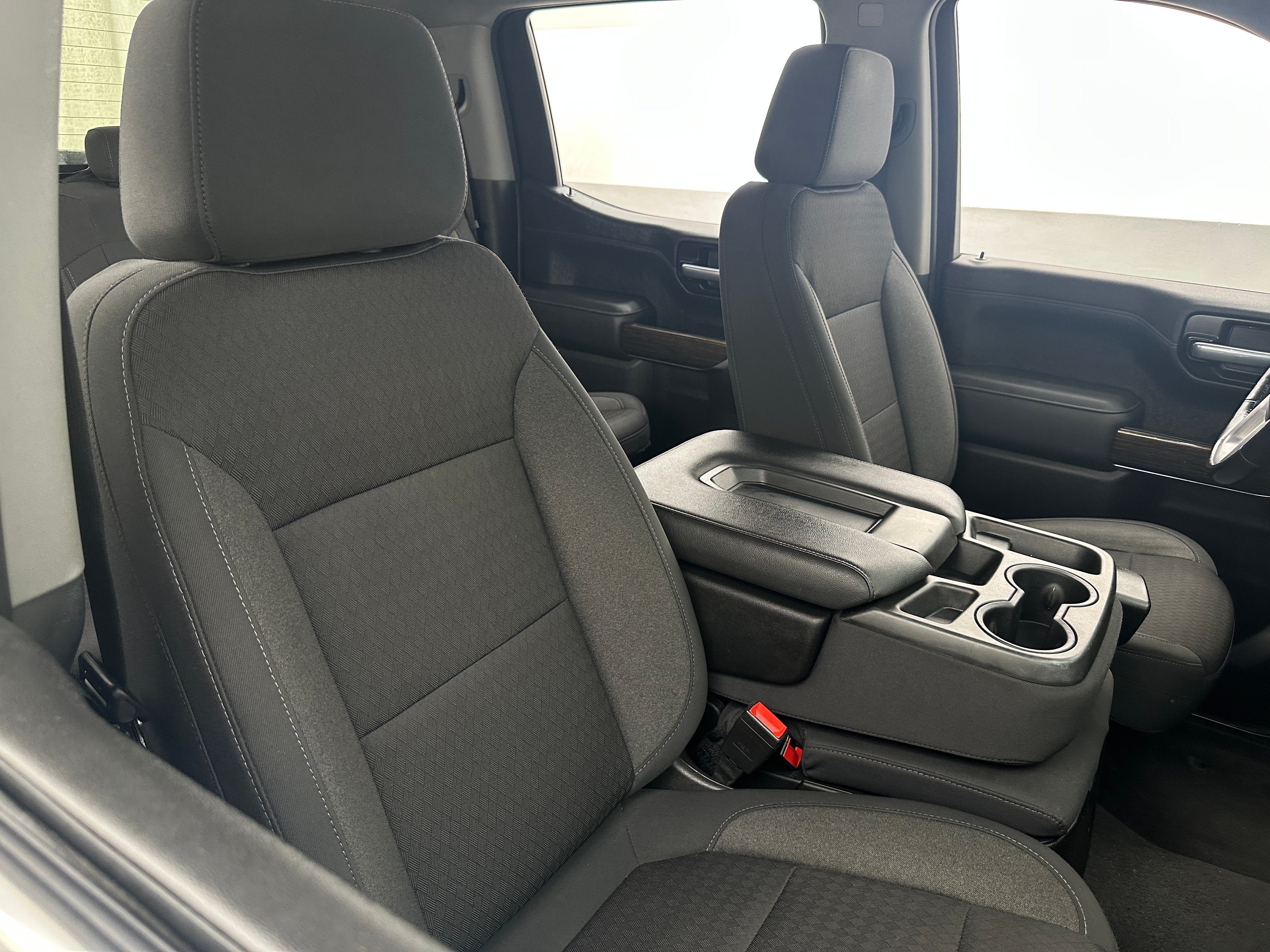 2021 GMC Sierra 1500 SLE 2