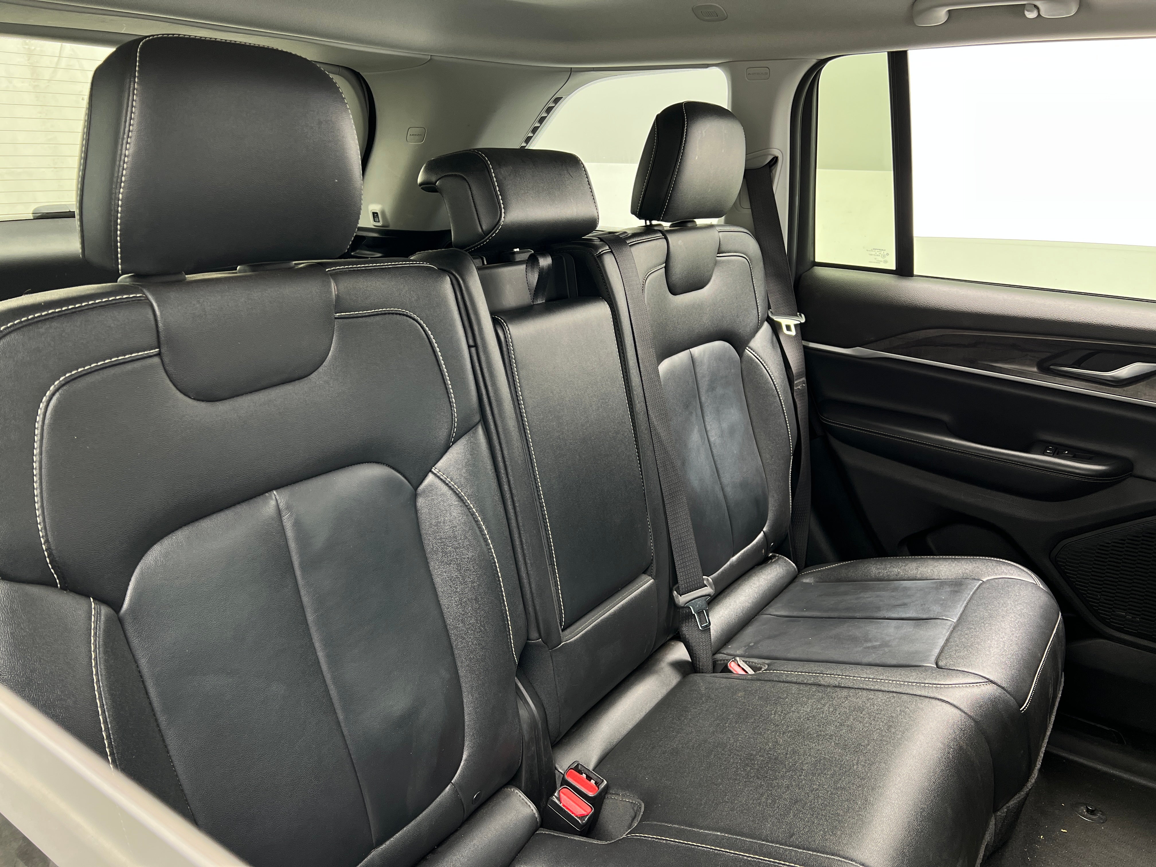 2023 Jeep Grand Cherokee Limited Edition 5