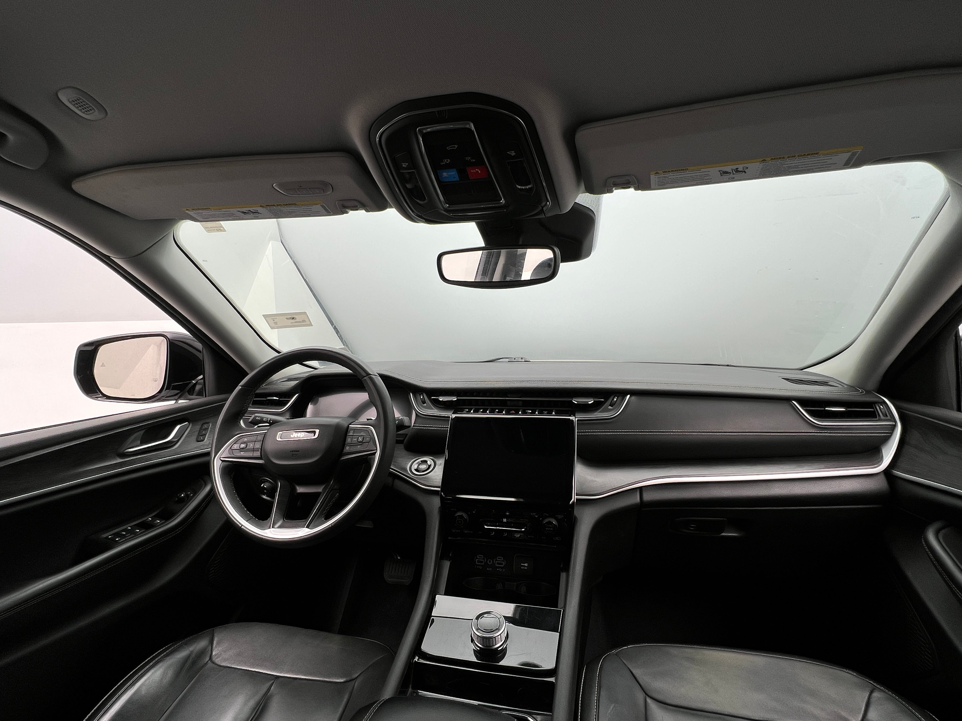 2023 Jeep Grand Cherokee Limited Edition 2