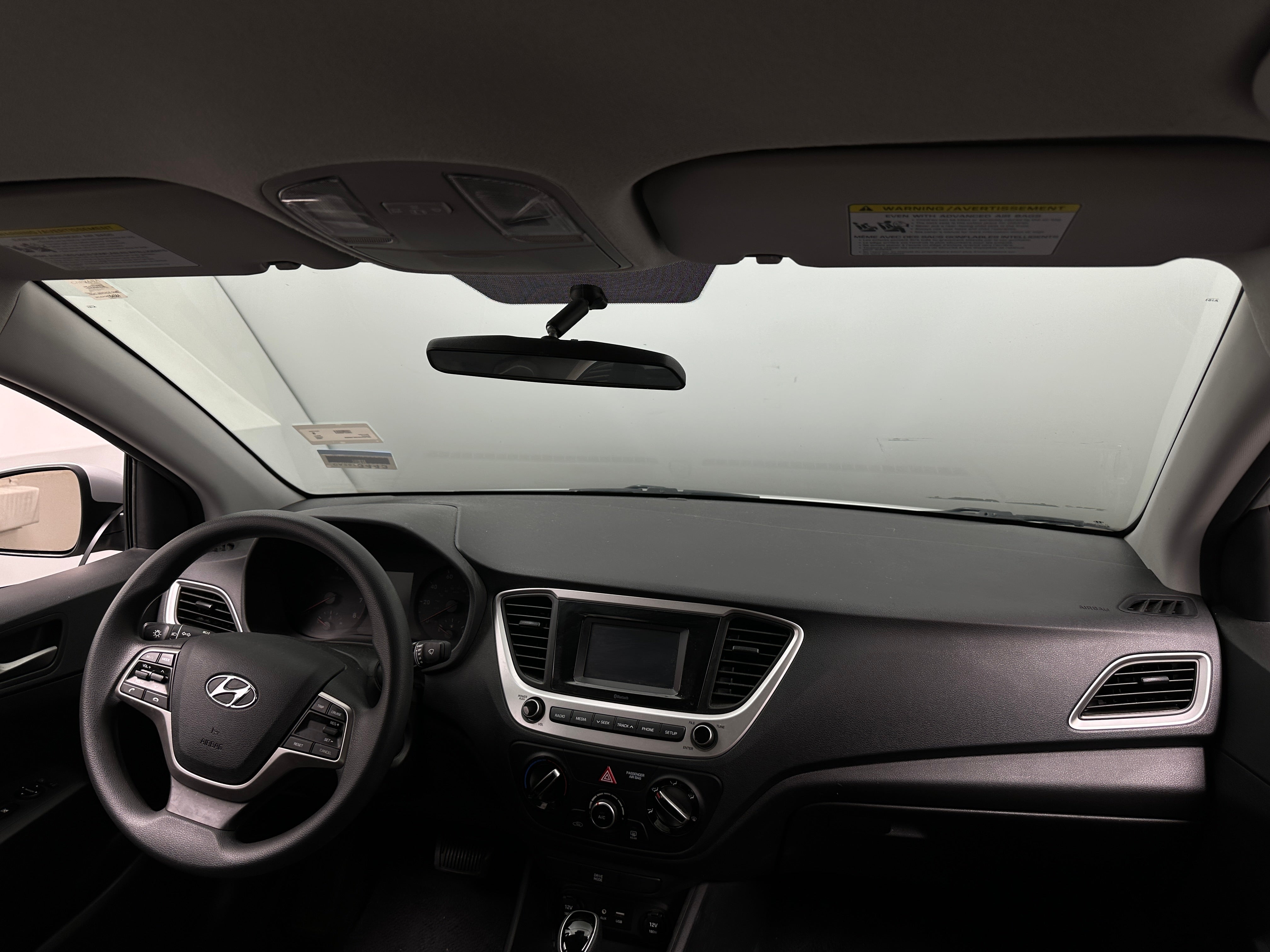 2022 Hyundai Accent SE 3