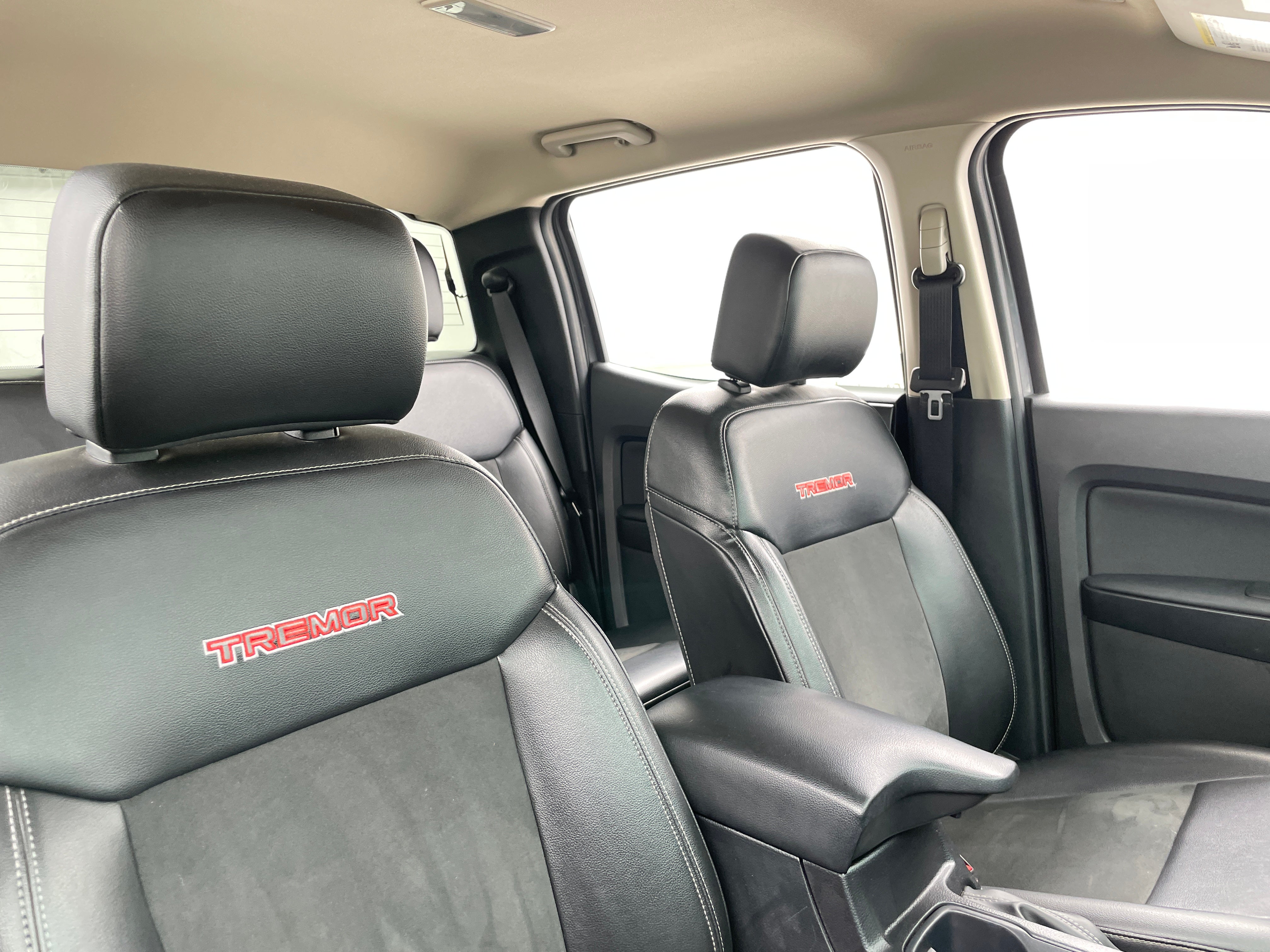 2022 Ford Ranger XLT 2