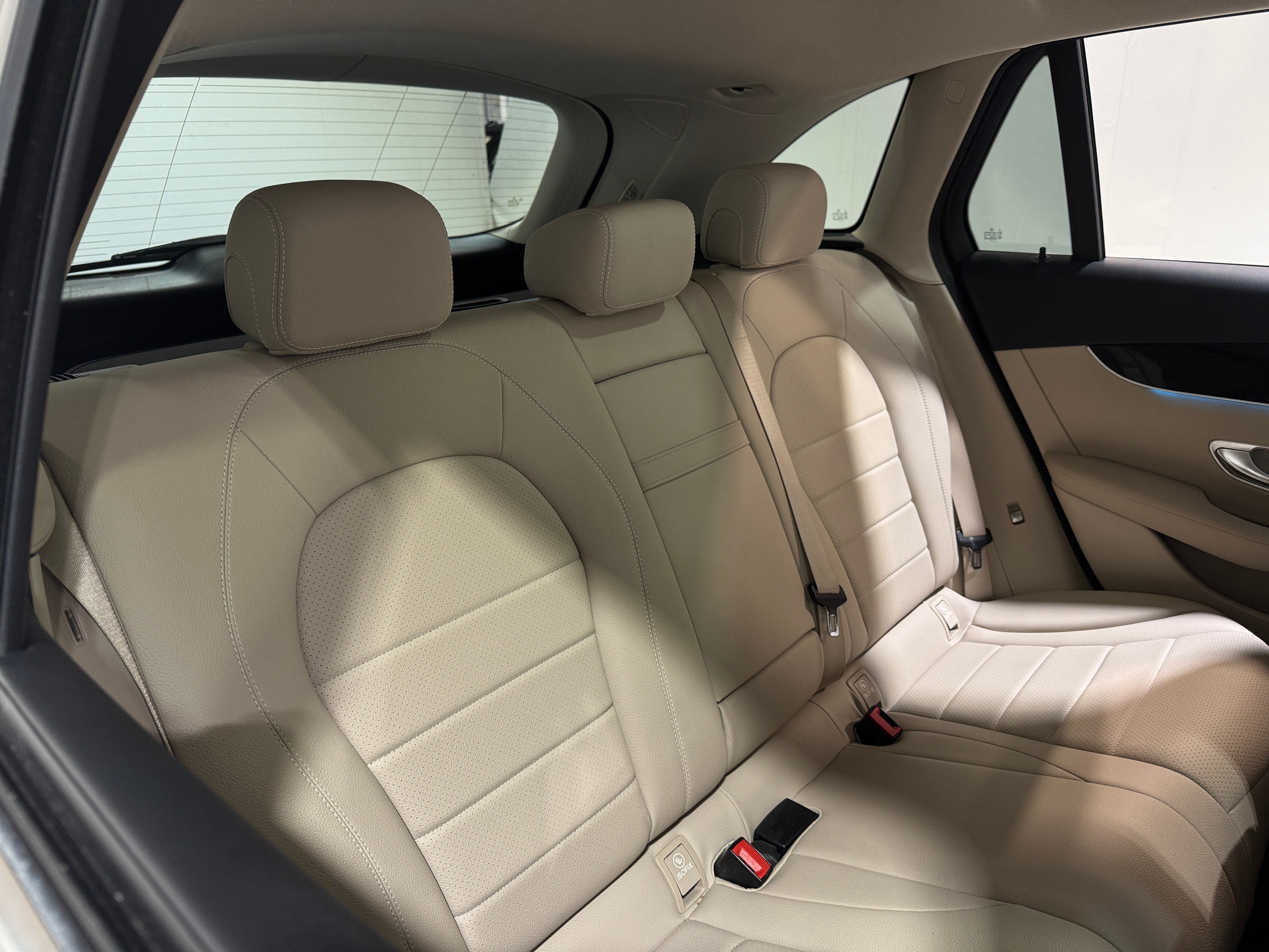 2017 Mercedes-Benz GLC 300 5