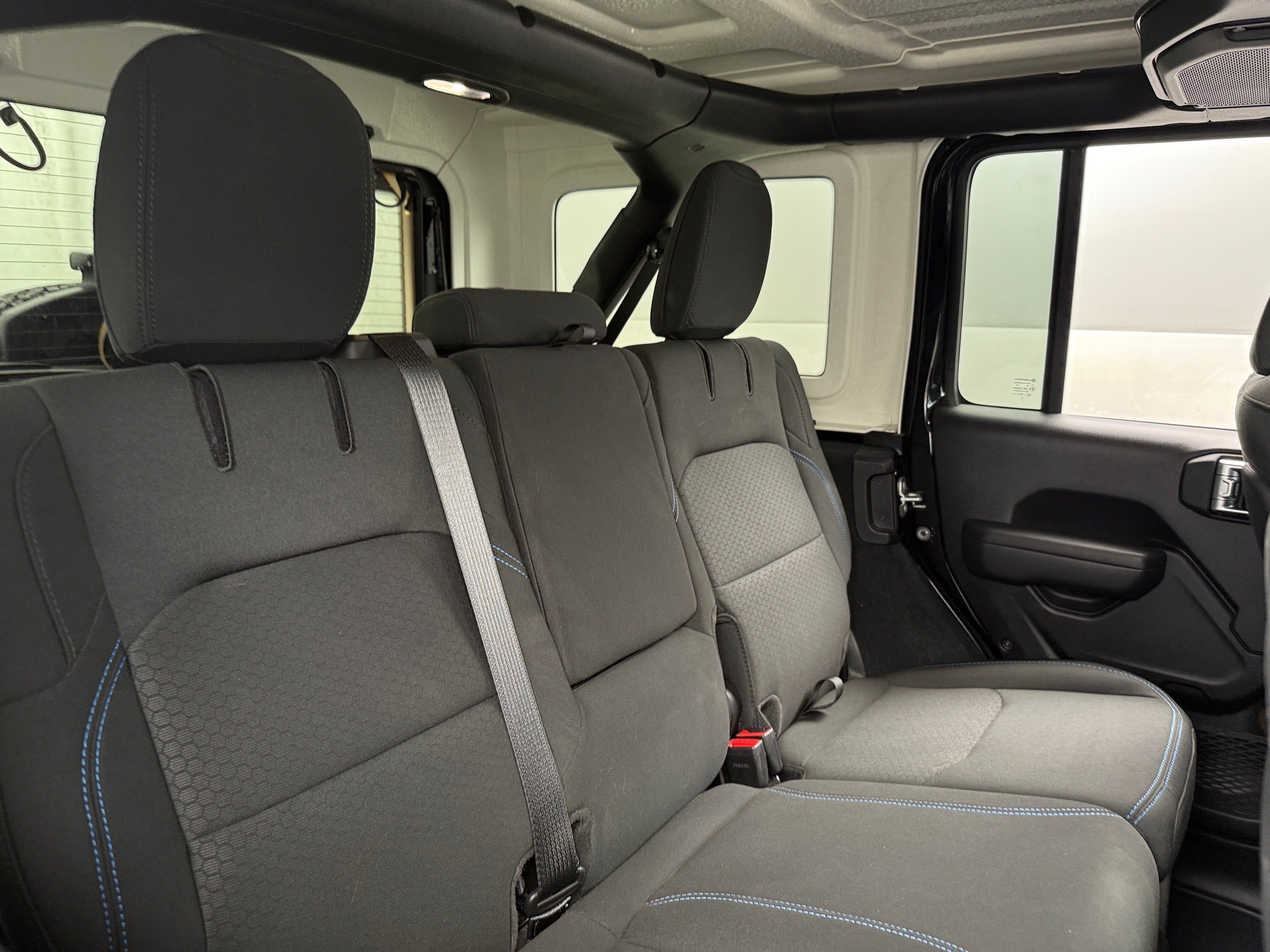2022 Jeep Wrangler Unlimited Rubicon 4xe 6