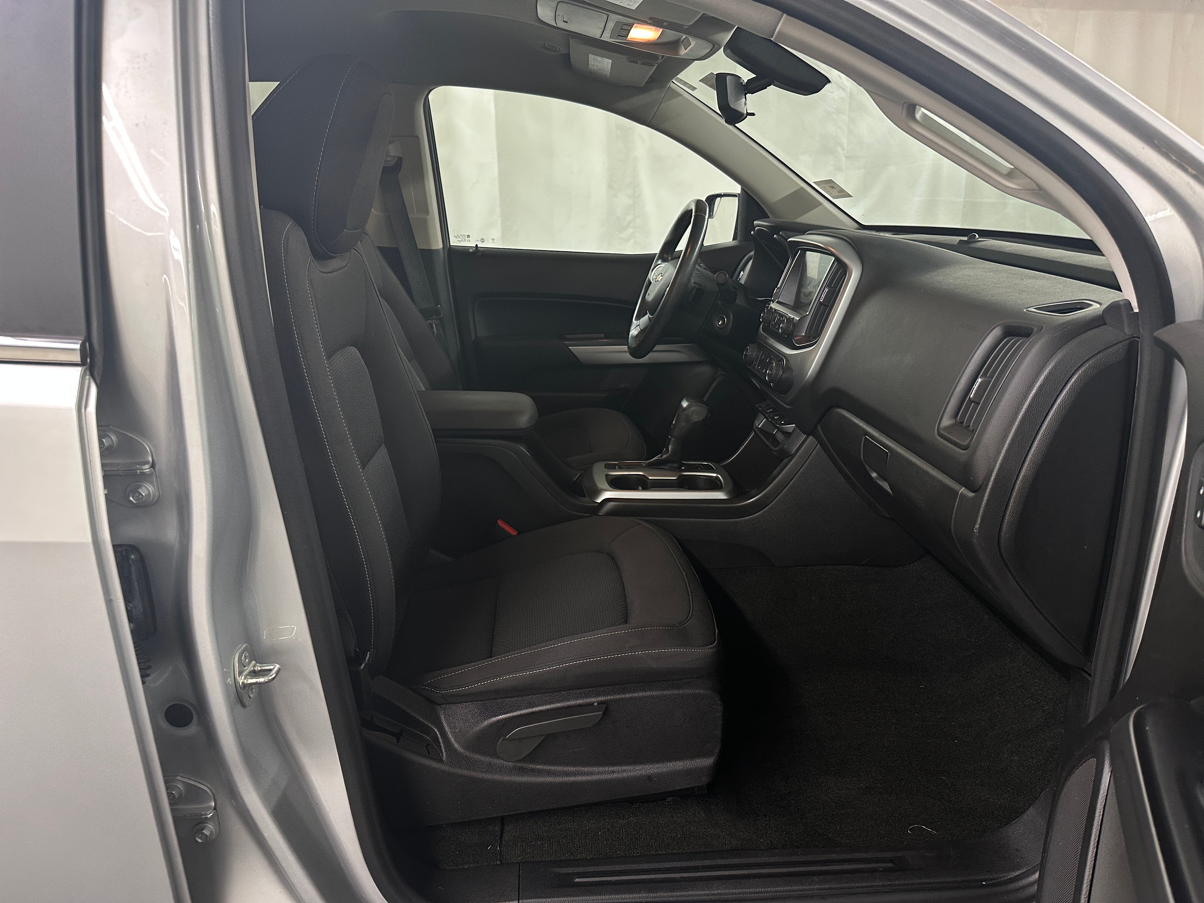 2016 Chevrolet Colorado LT 2