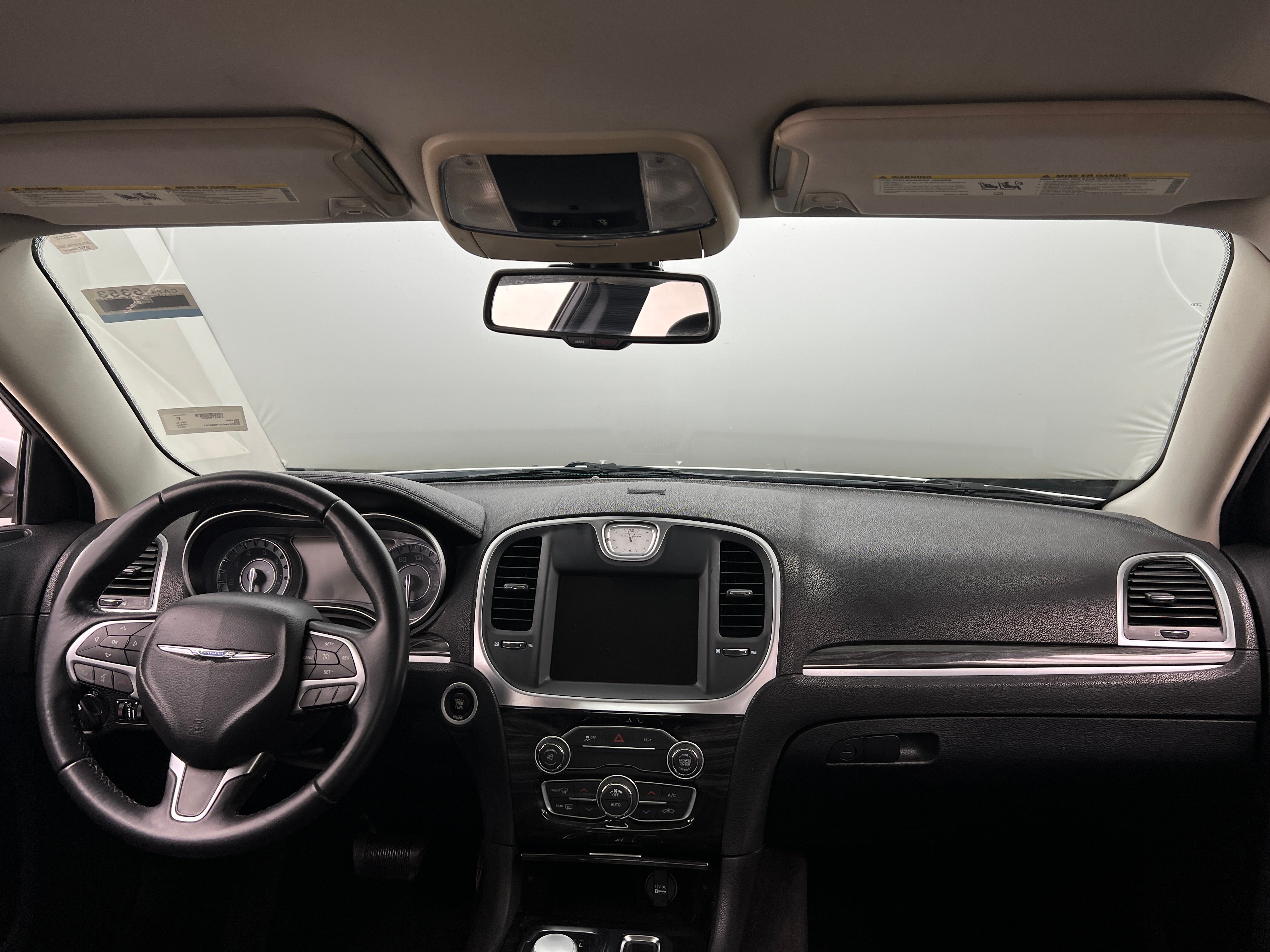 2015 Chrysler 300 Limited Edition 2