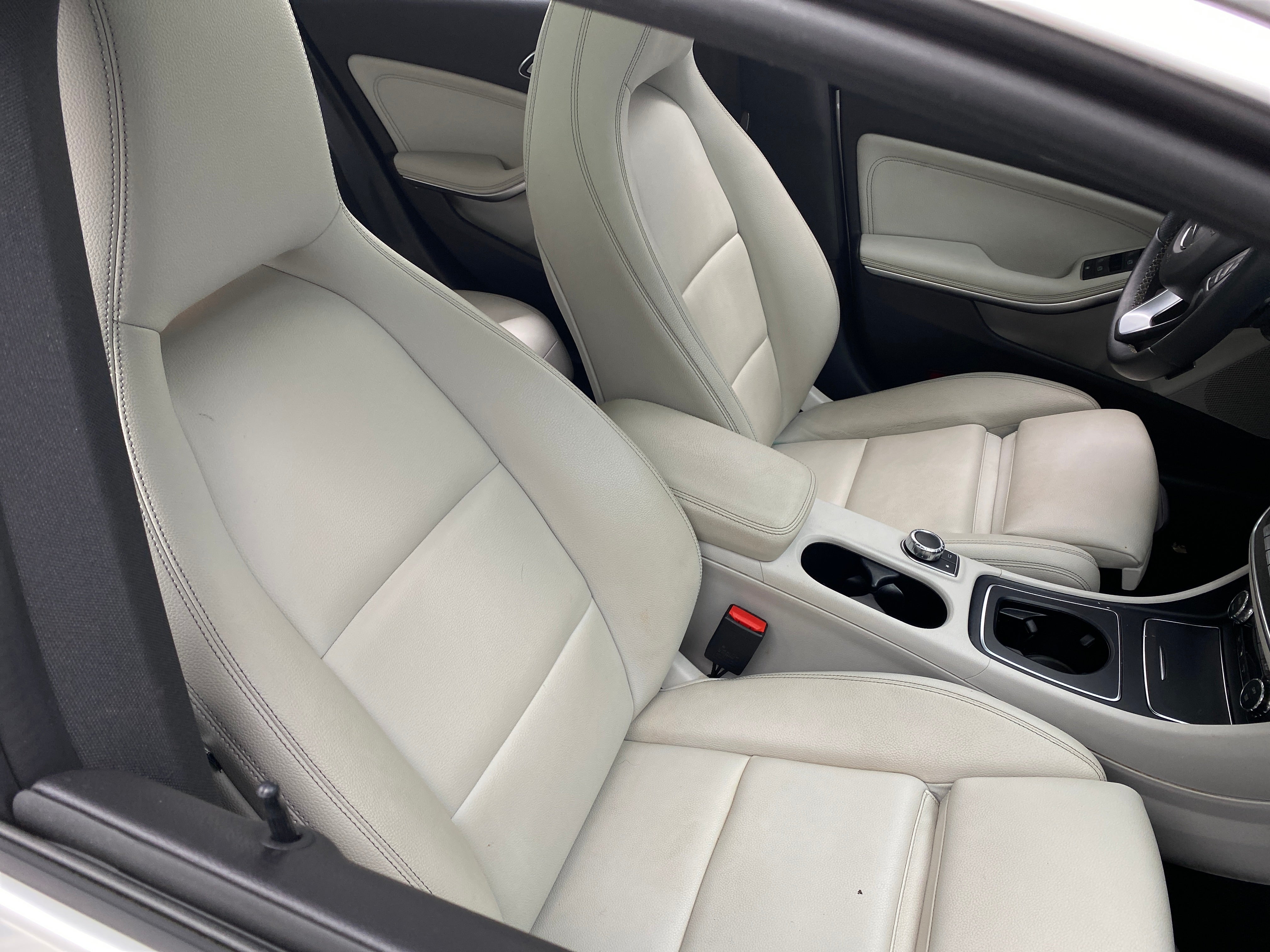 2018 Mercedes-Benz CLA 250 2