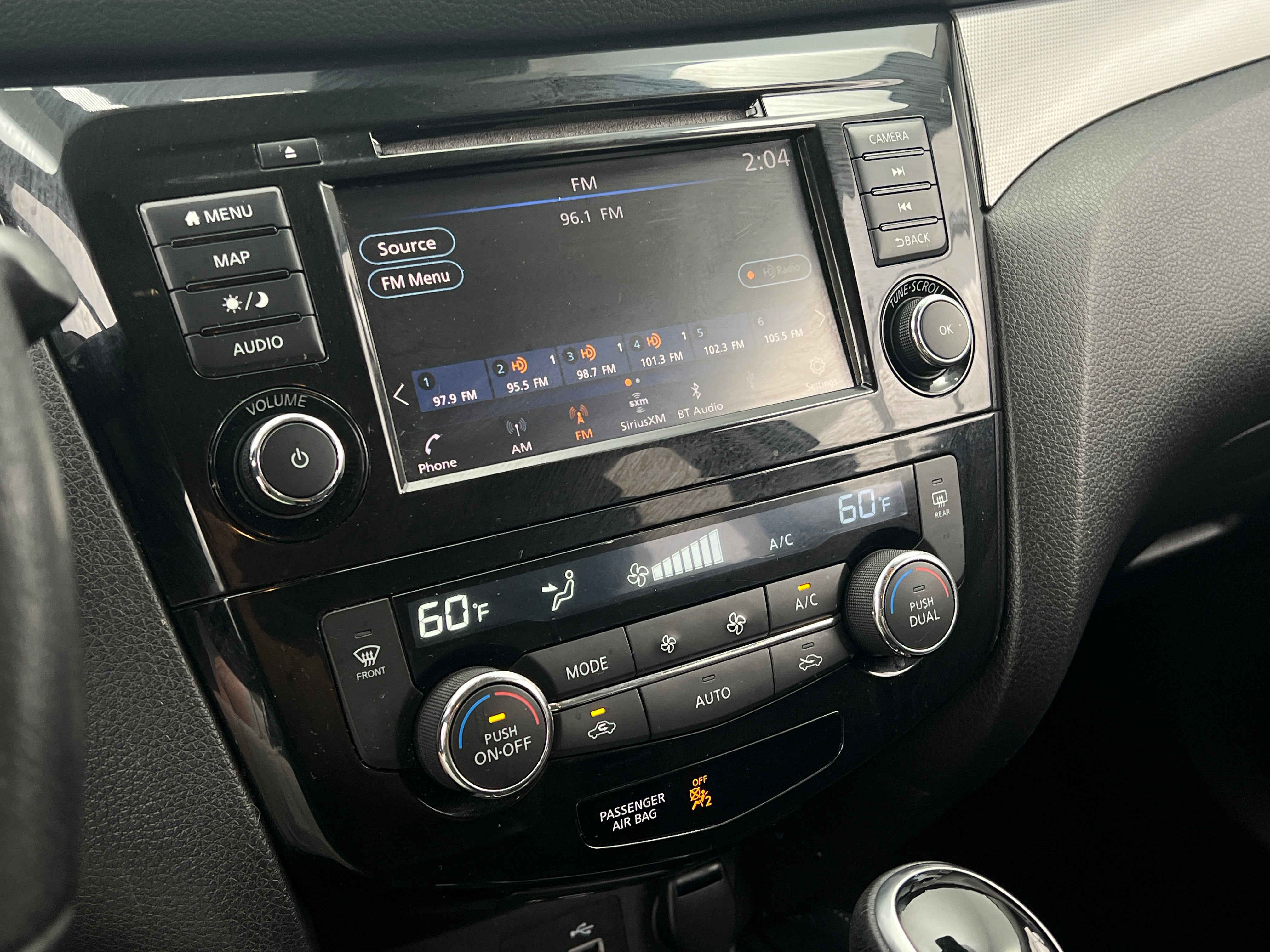2020 Nissan Rogue Sport SL 3