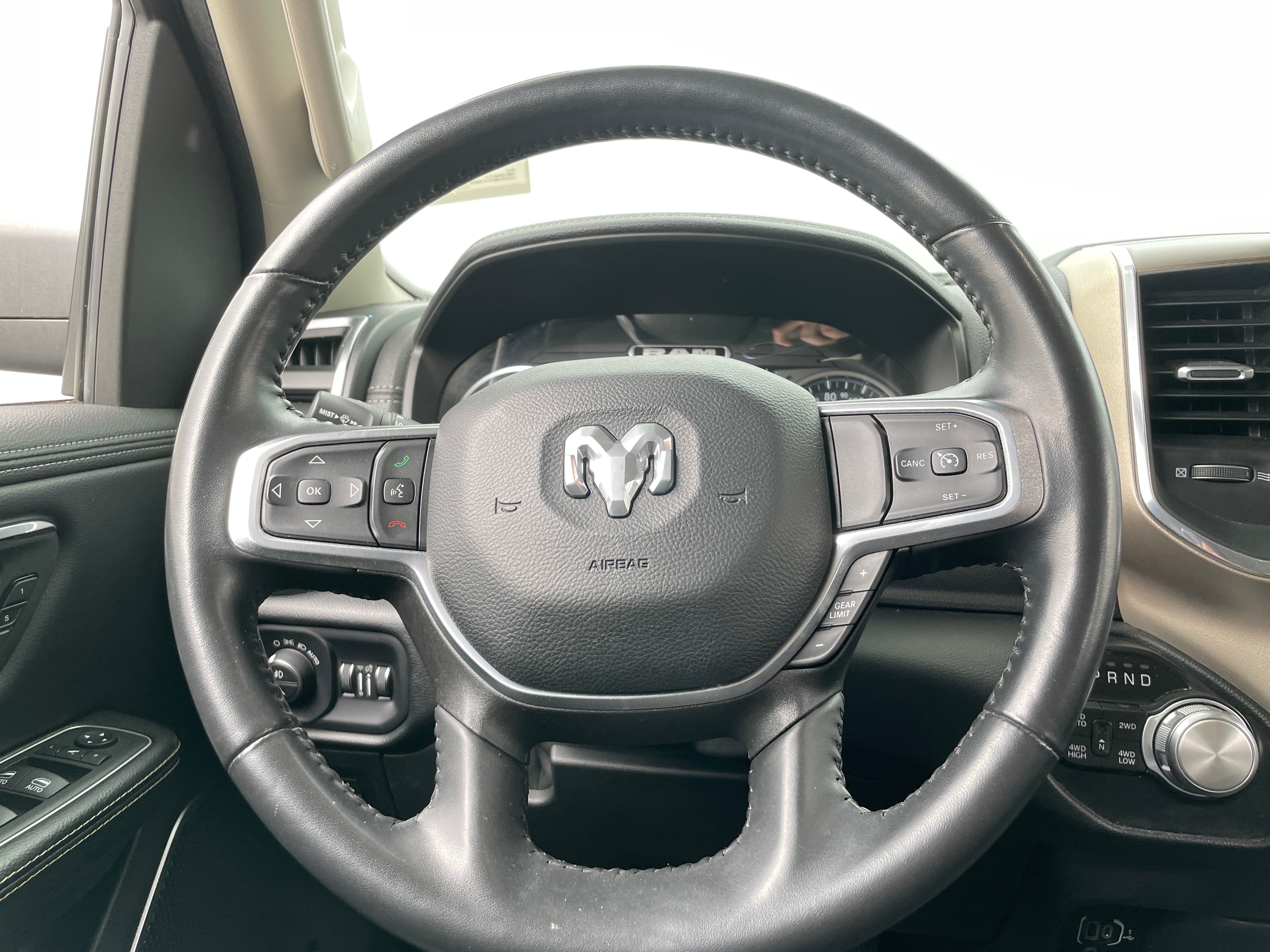 2022 RAM 1500 Laramie 4