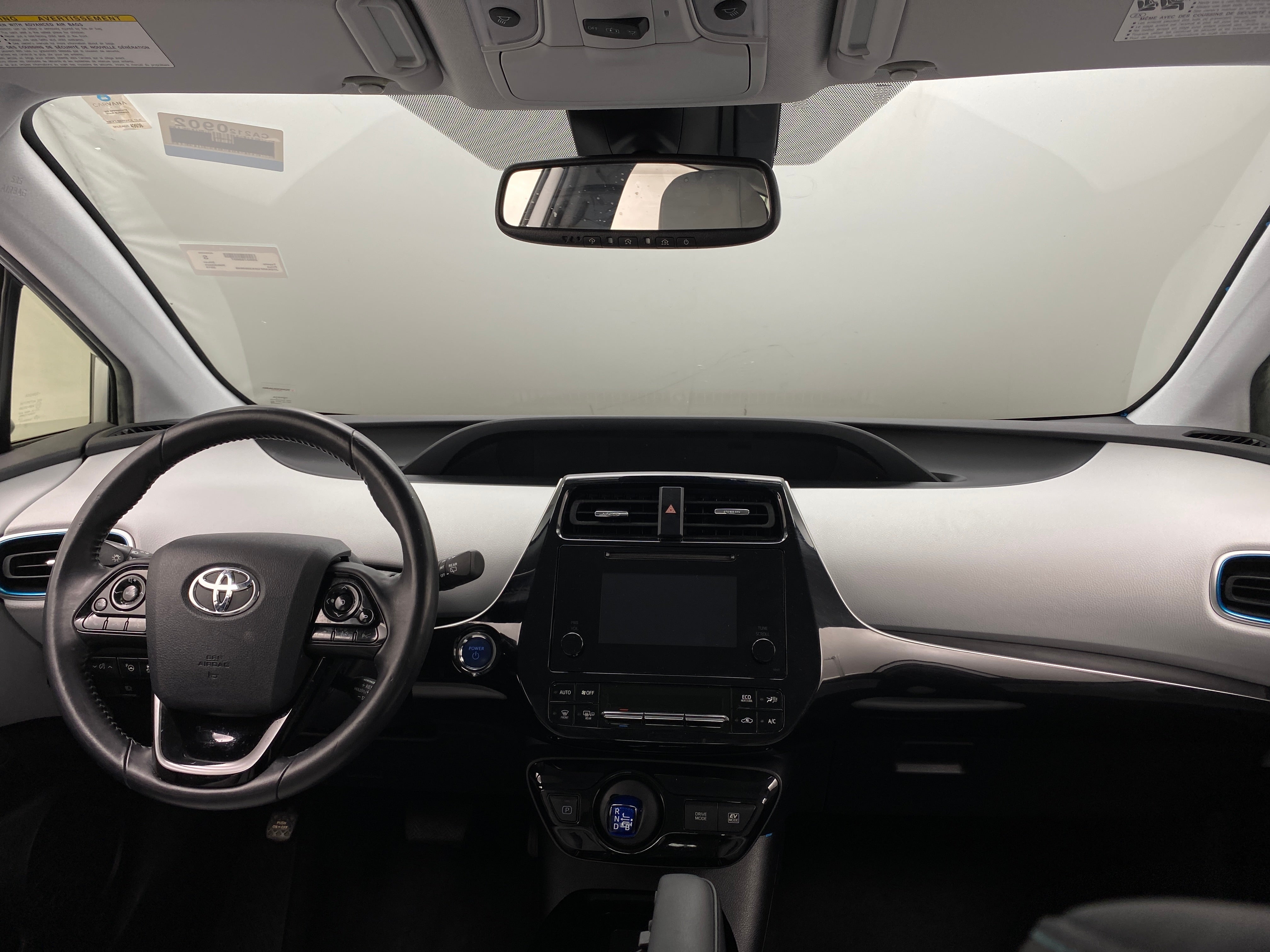 2019 Toyota Prius XLE 2