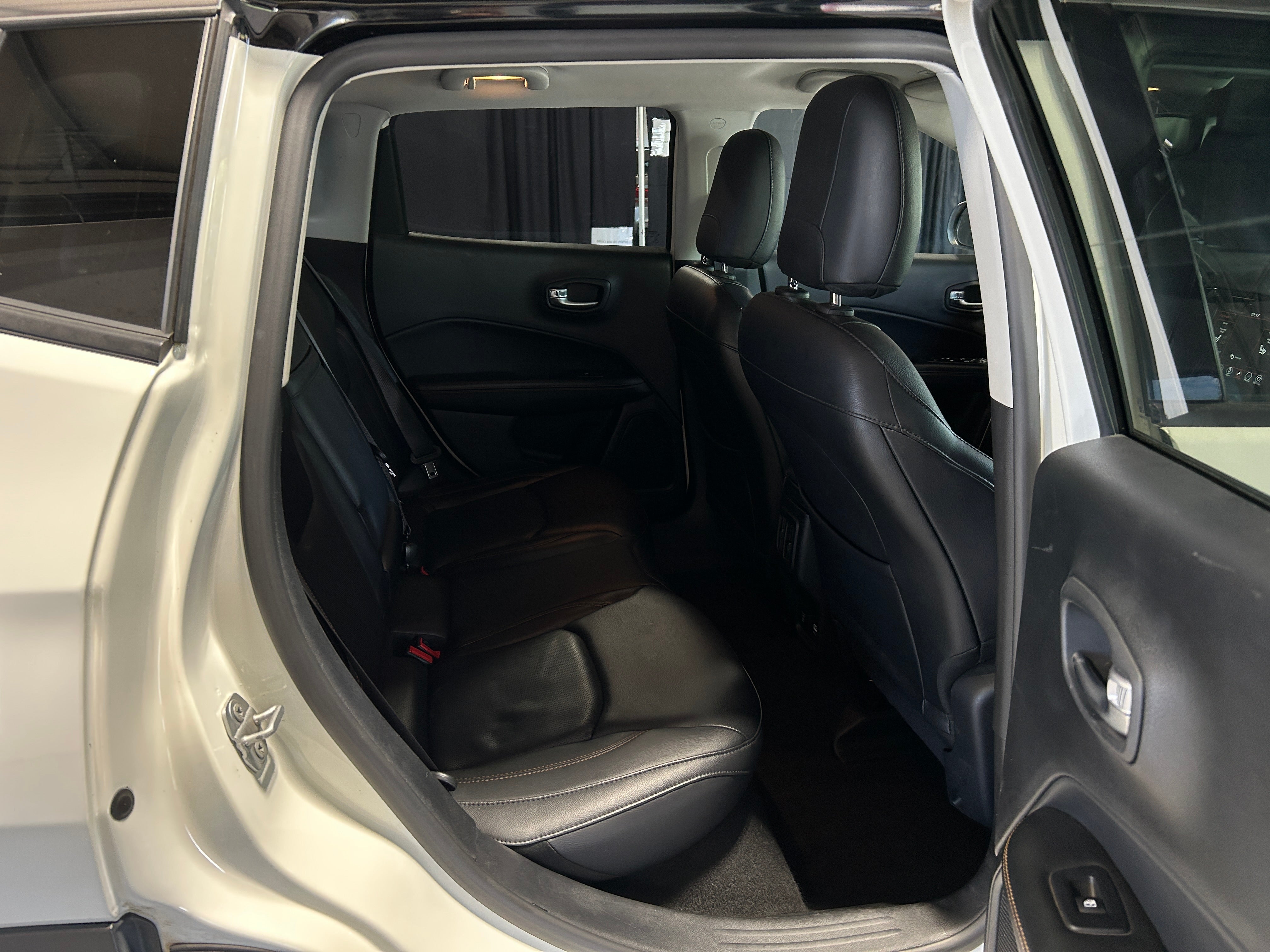2018 Jeep Compass Limited 5