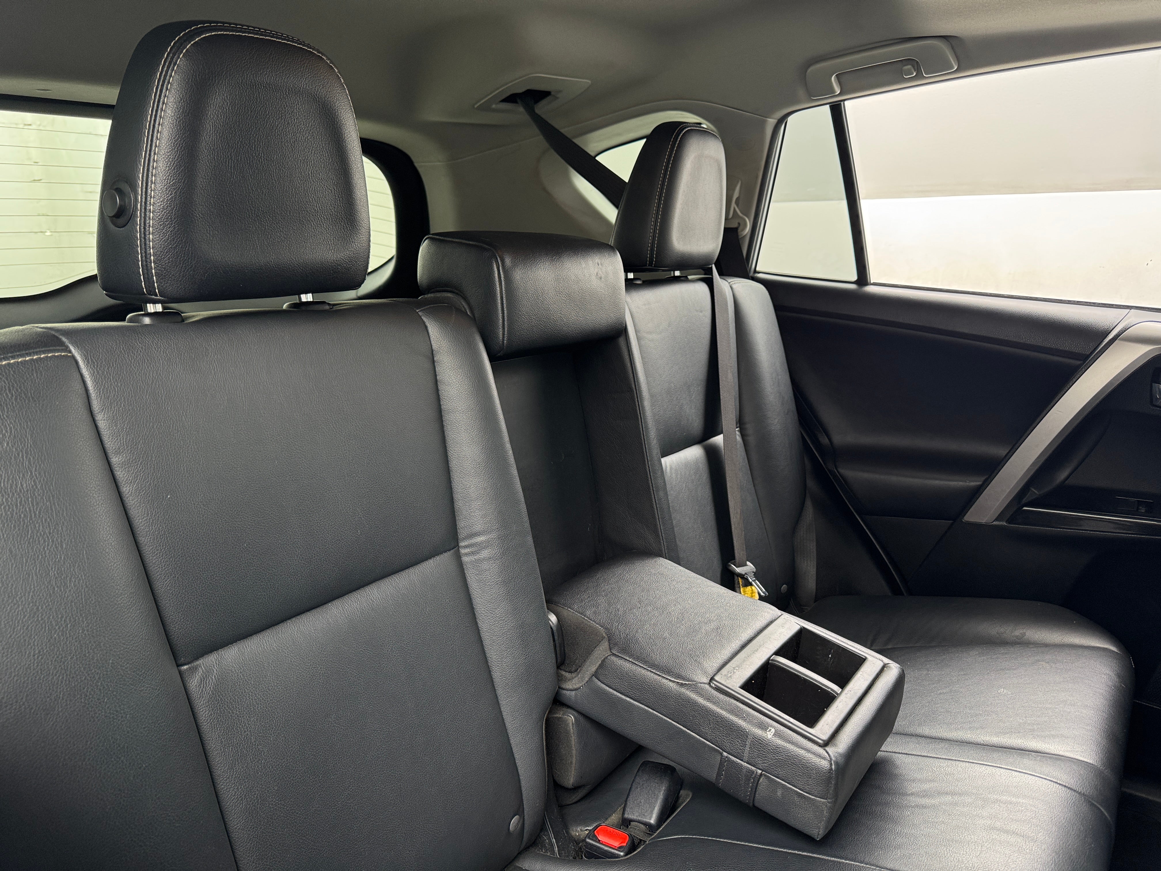 2016 Toyota RAV4 Limited 5