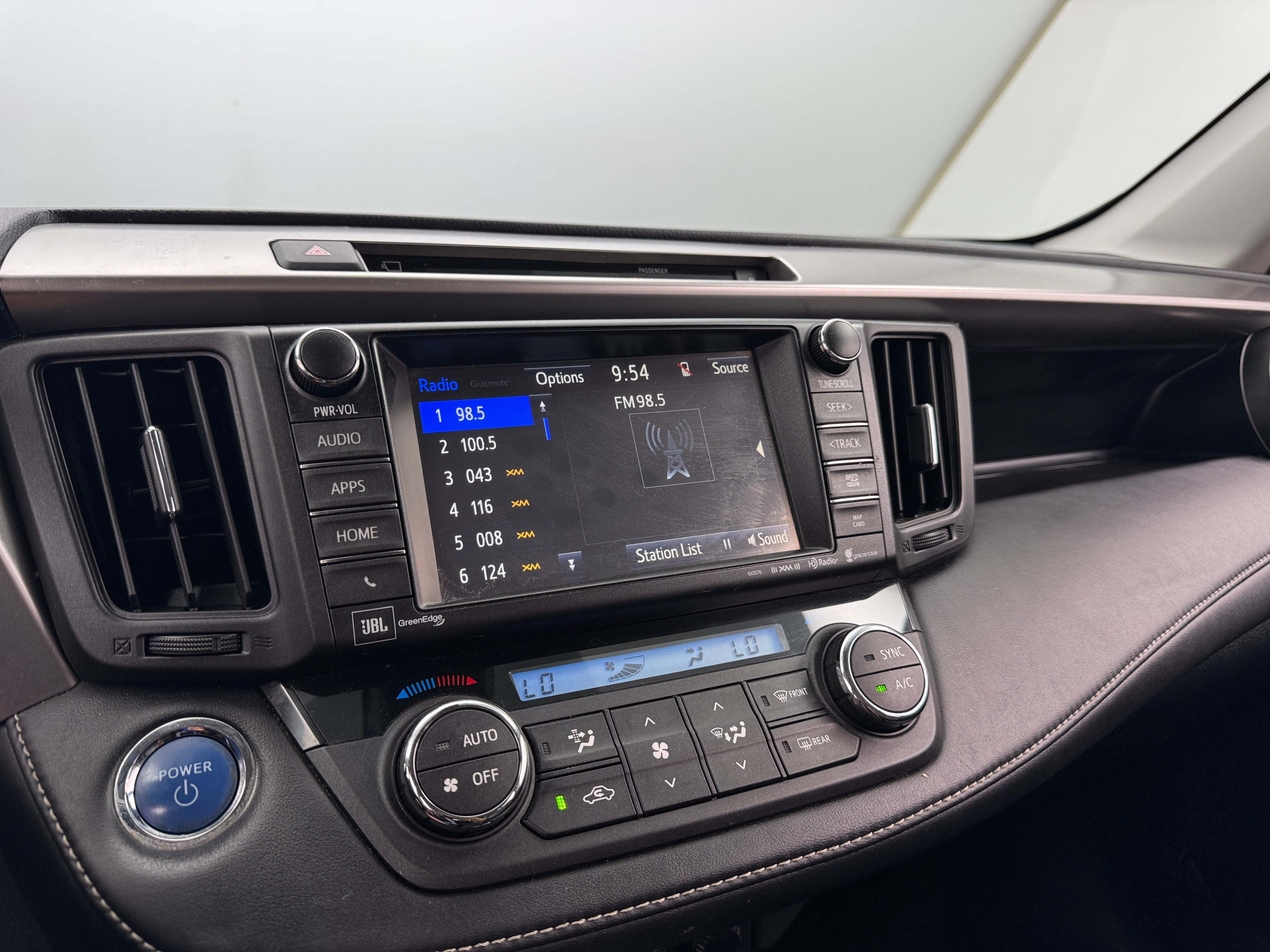 2016 Toyota RAV4 Limited 3