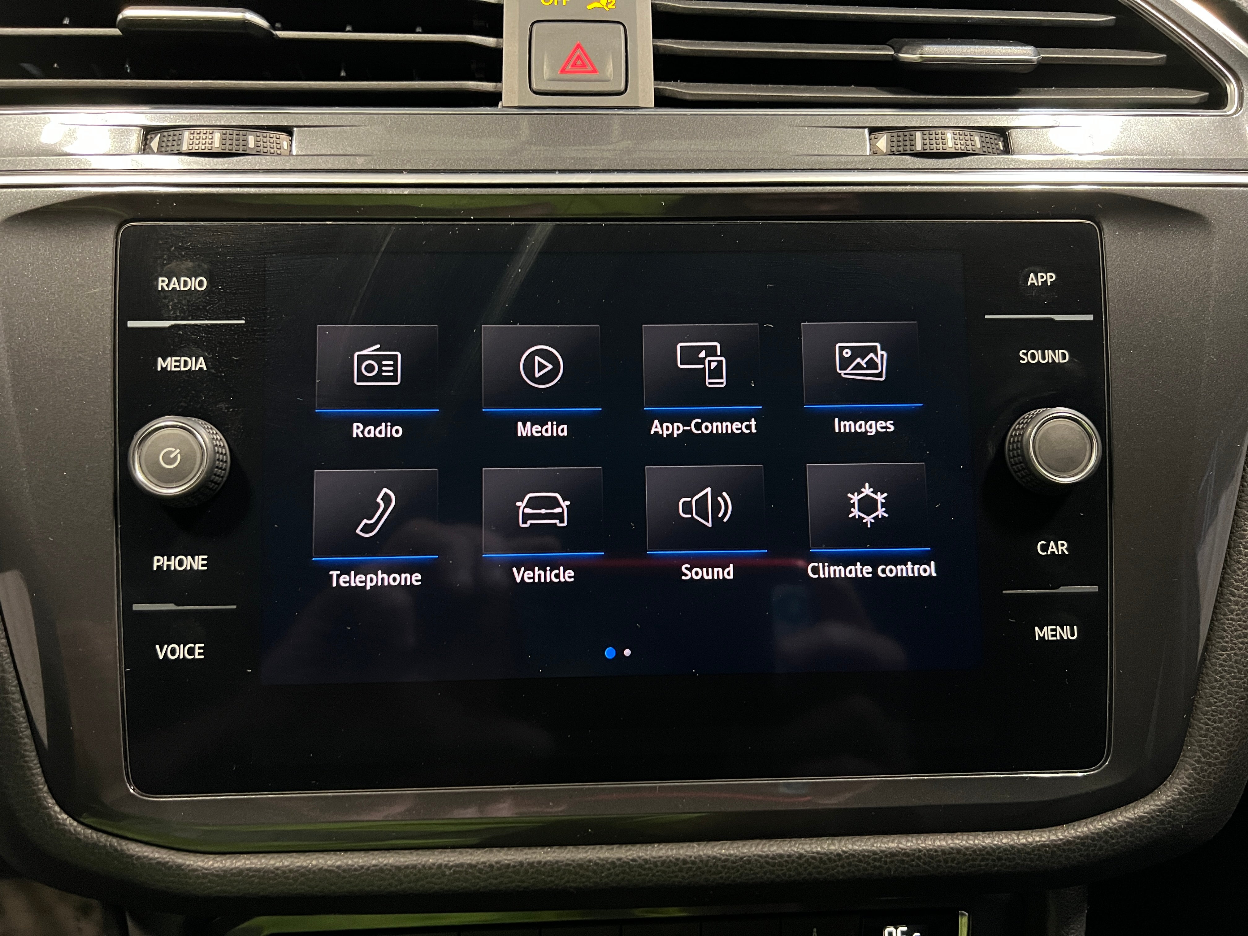 2020 Volkswagen Tiguan SE 4