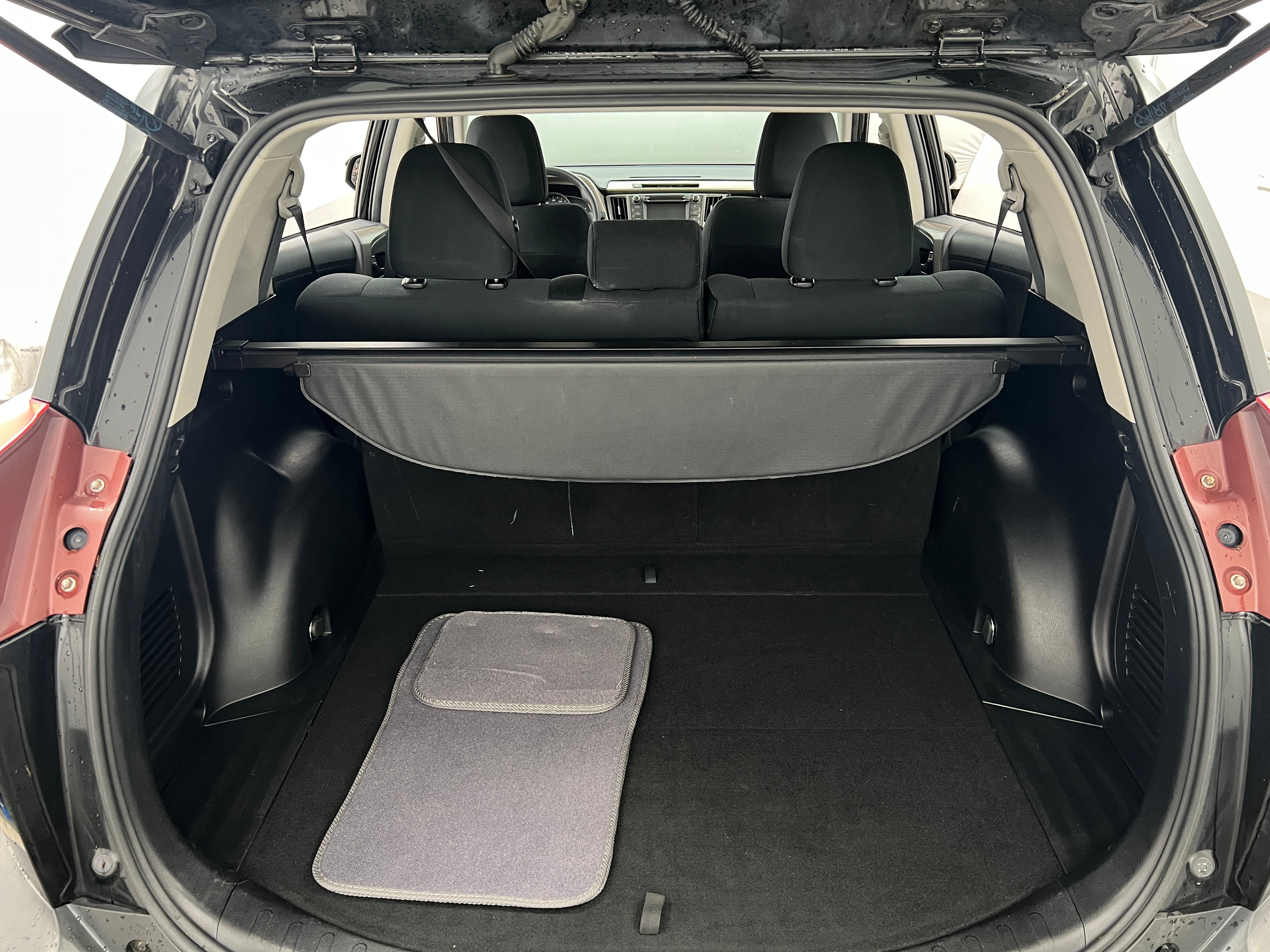 2013 Toyota RAV4 XLE 7