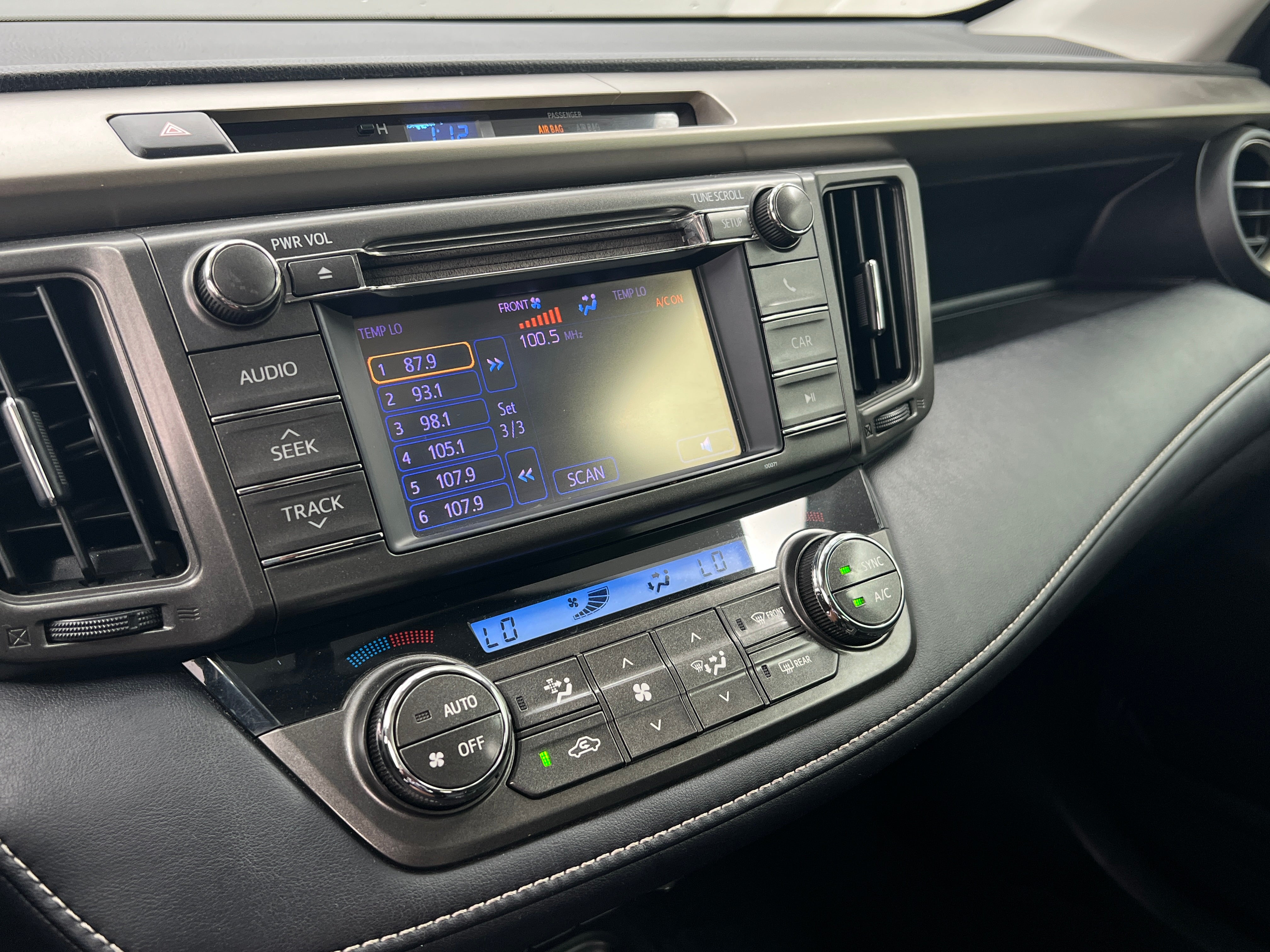 2013 Toyota RAV4 XLE 4