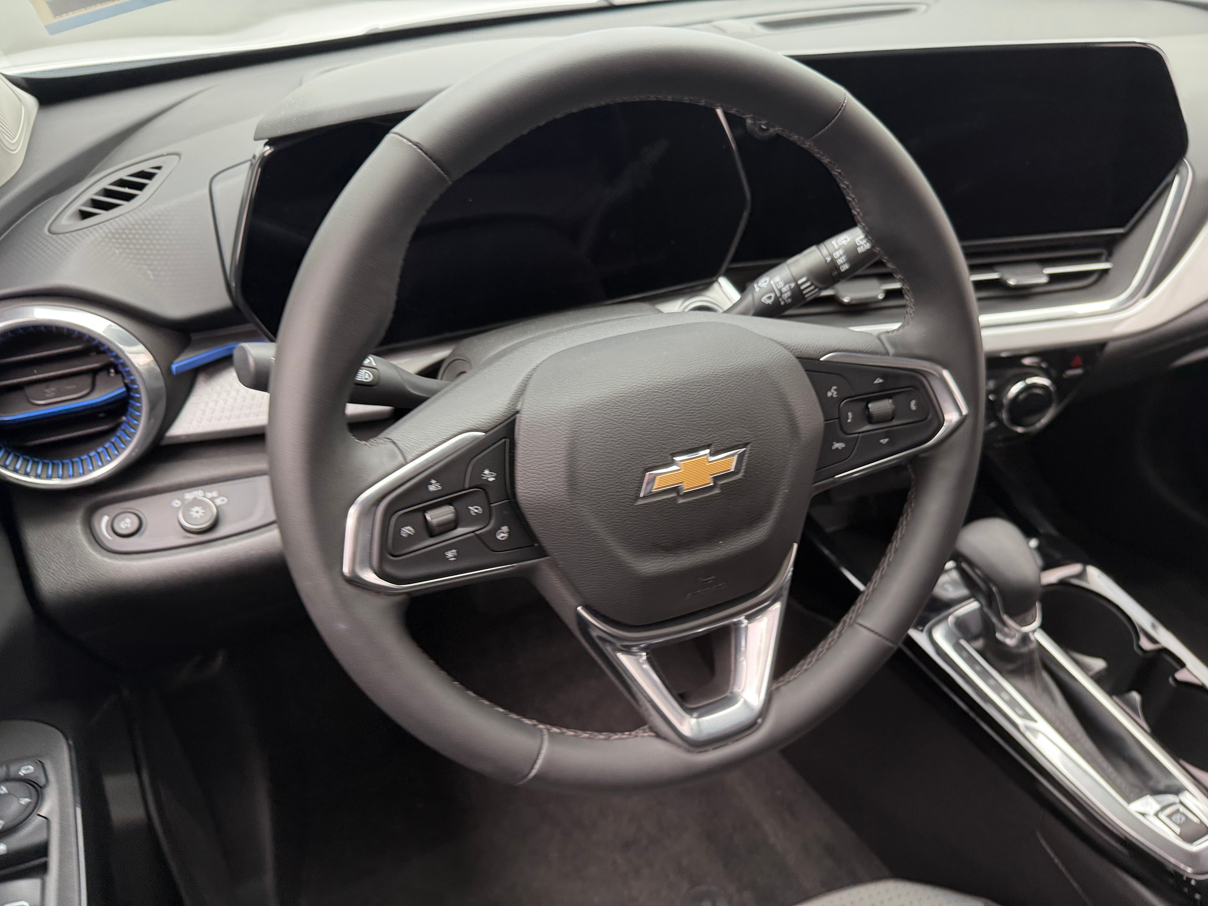 2025 Chevrolet Trax LT 5