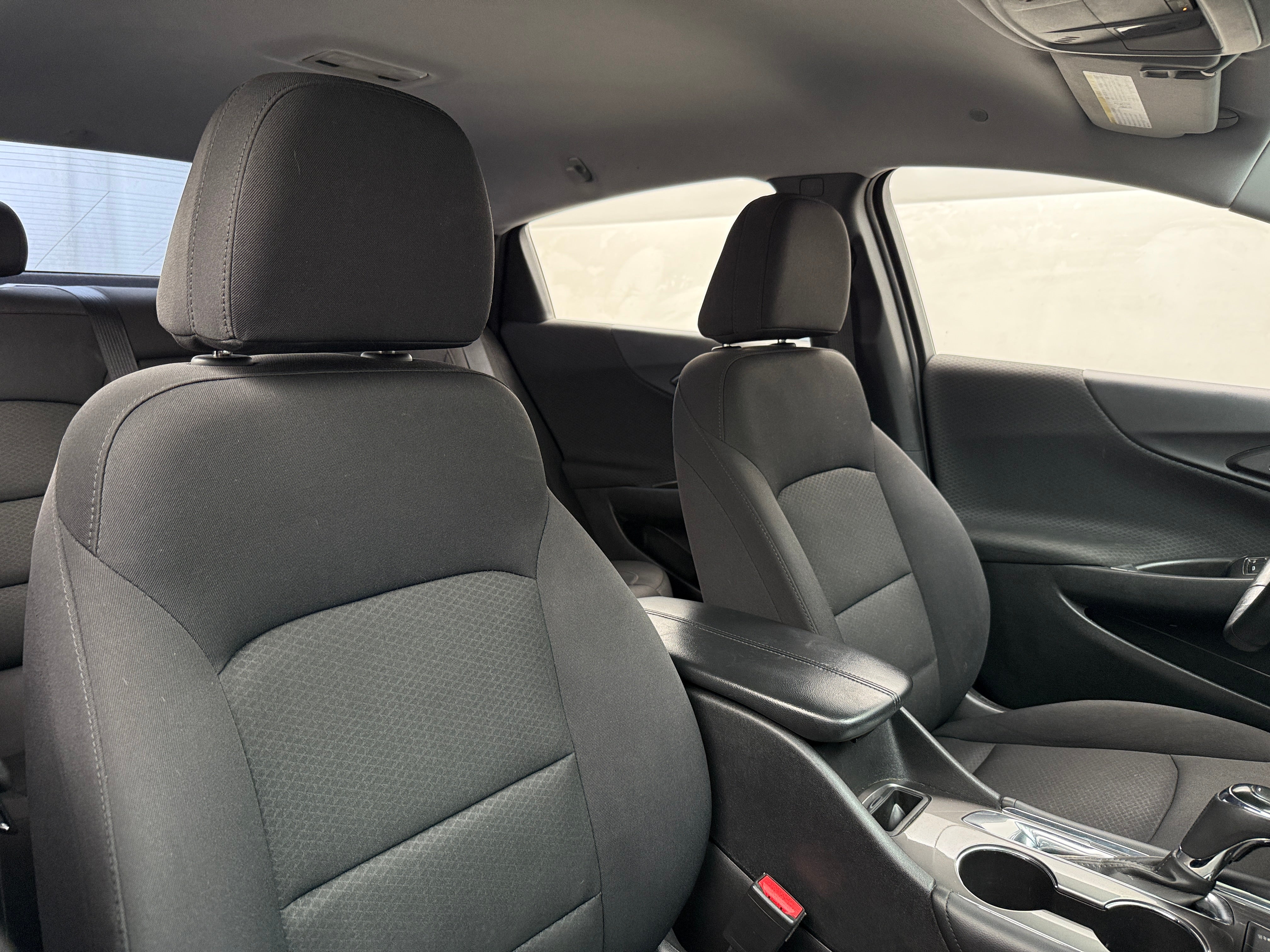 2017 Chevrolet Malibu LT 2