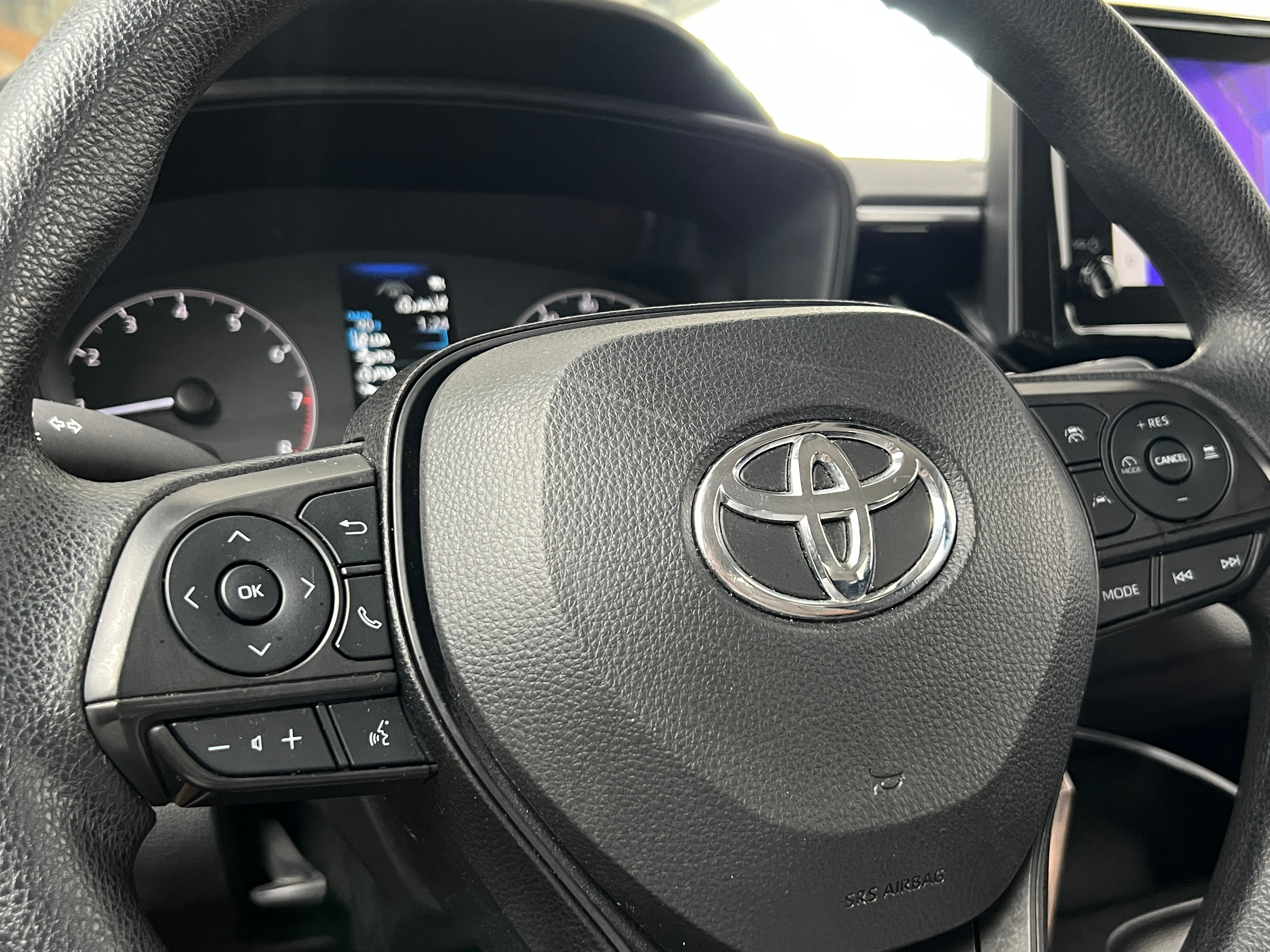 2023 Toyota Corolla LE 5