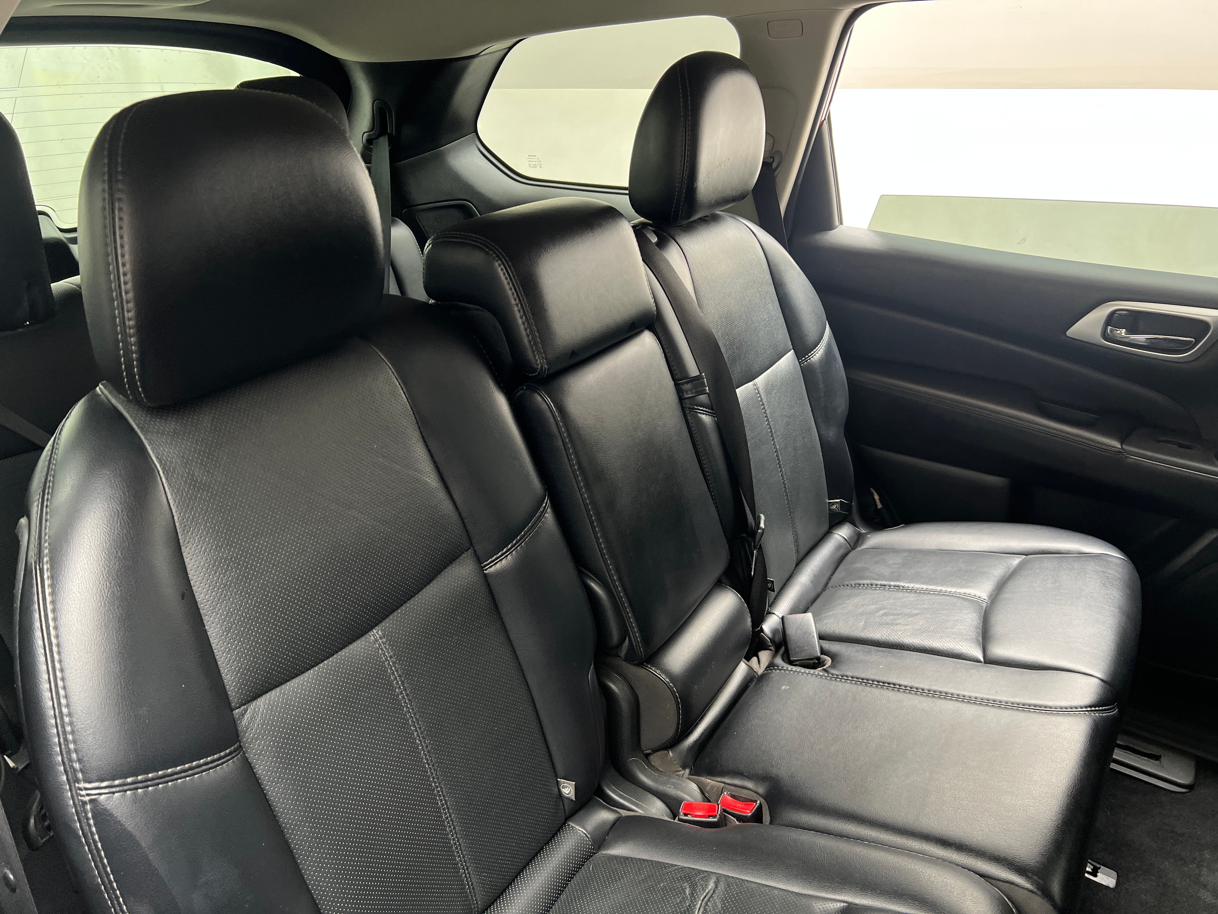 2017 Nissan Pathfinder Platinum 5