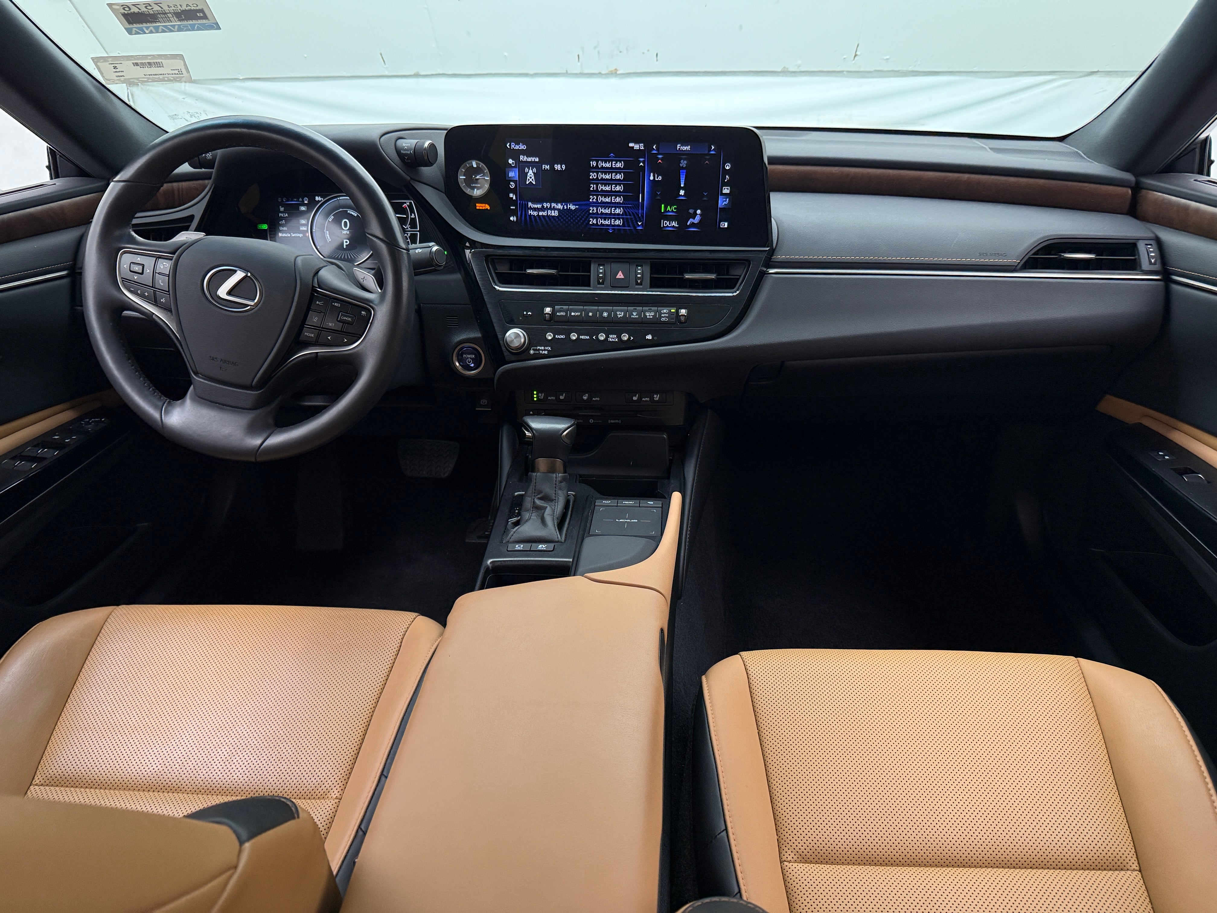 2022 Lexus ES Hybrid 300h 2