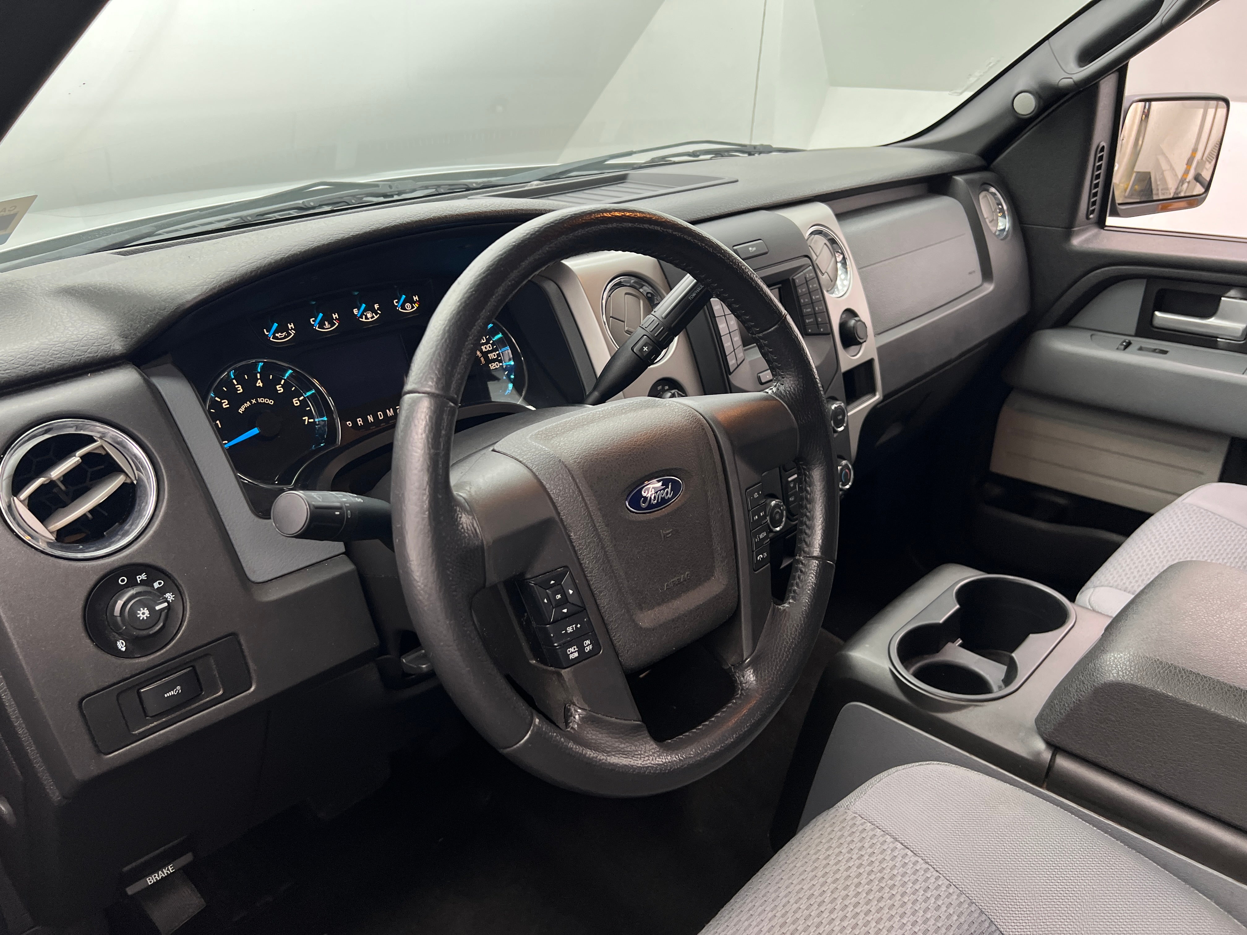 2013 Ford Econoline E-150 5