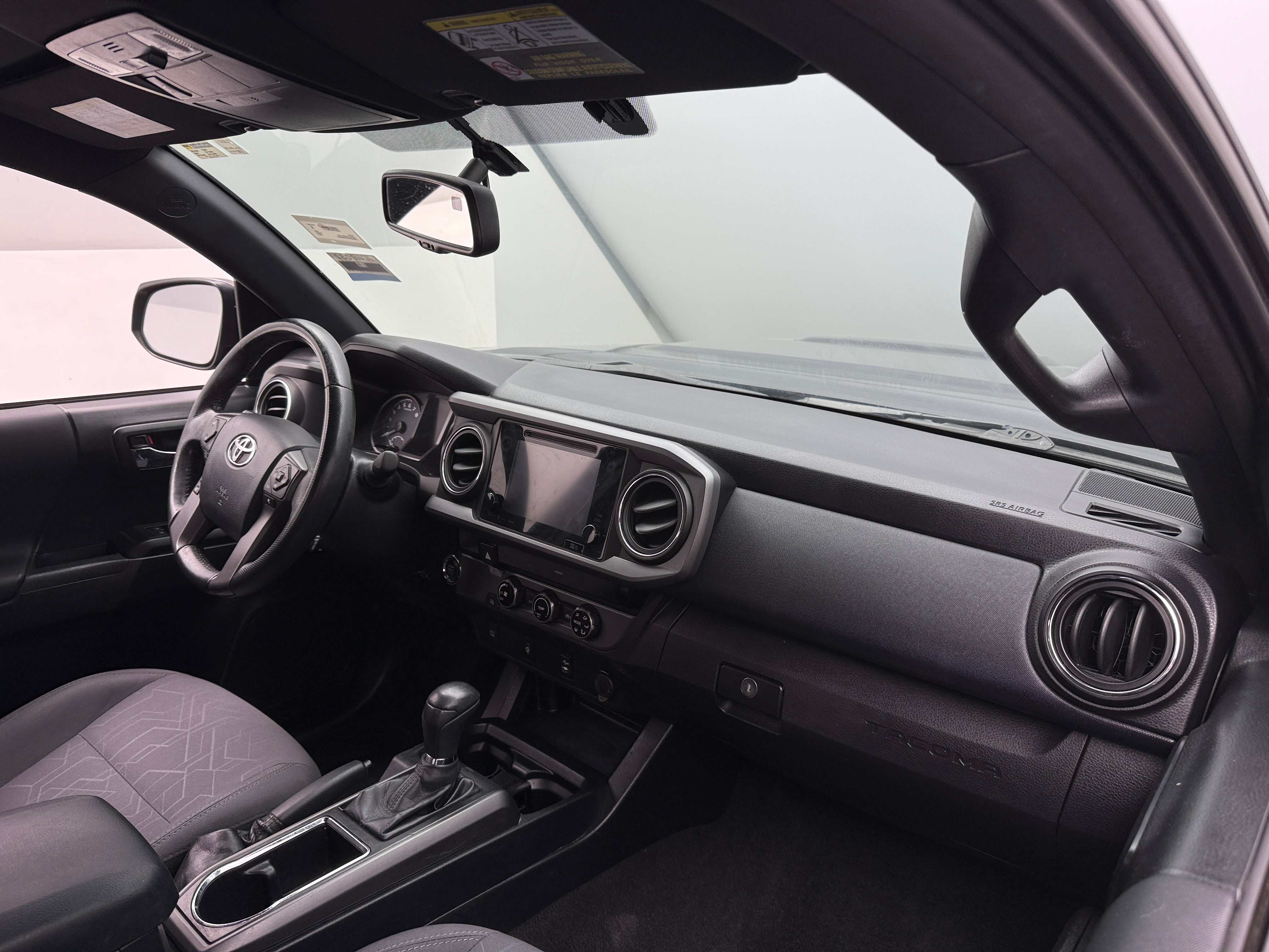 2017 Toyota Tacoma TRD Sport 3