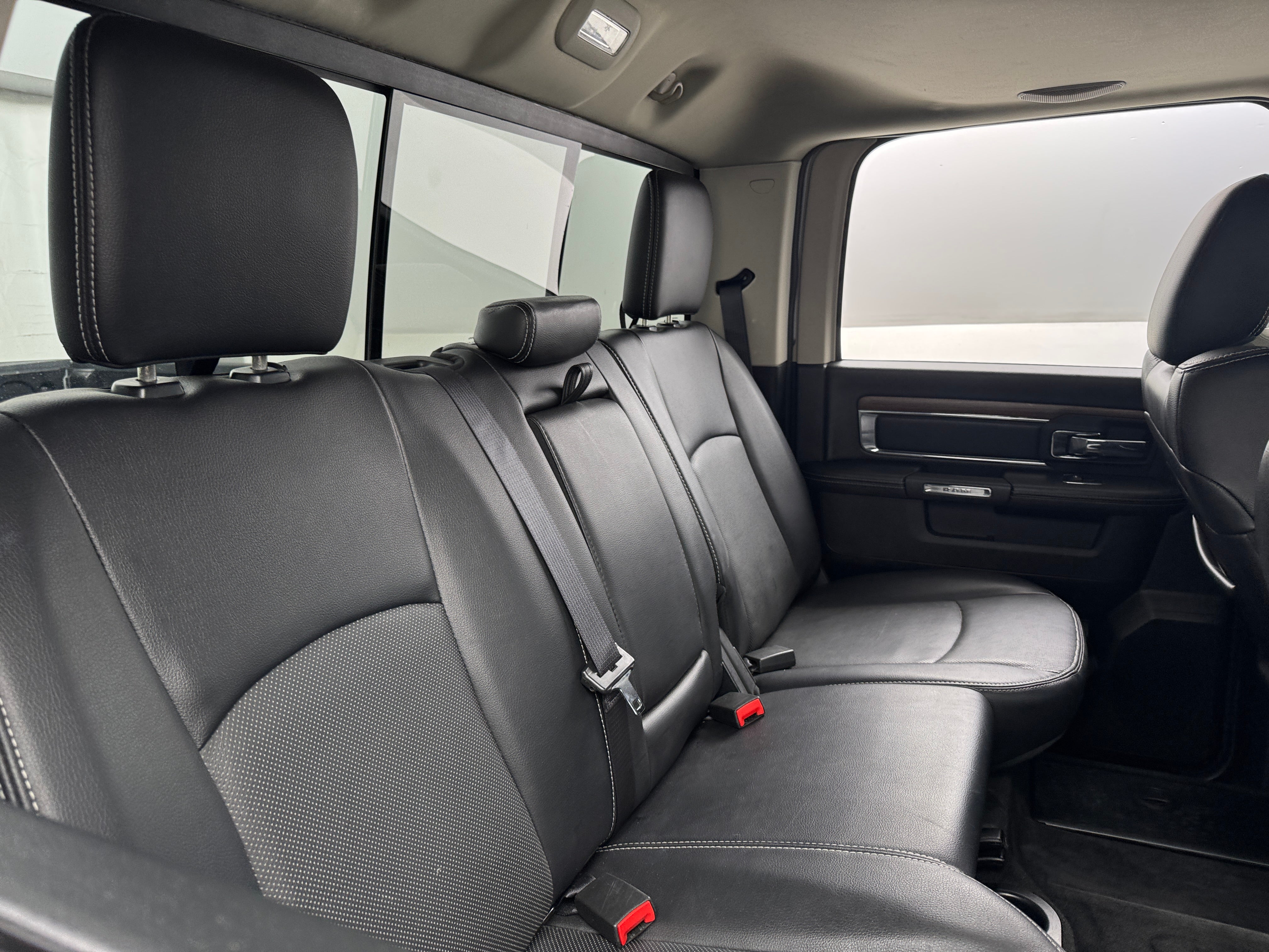 2017 RAM 1500 Laramie 5