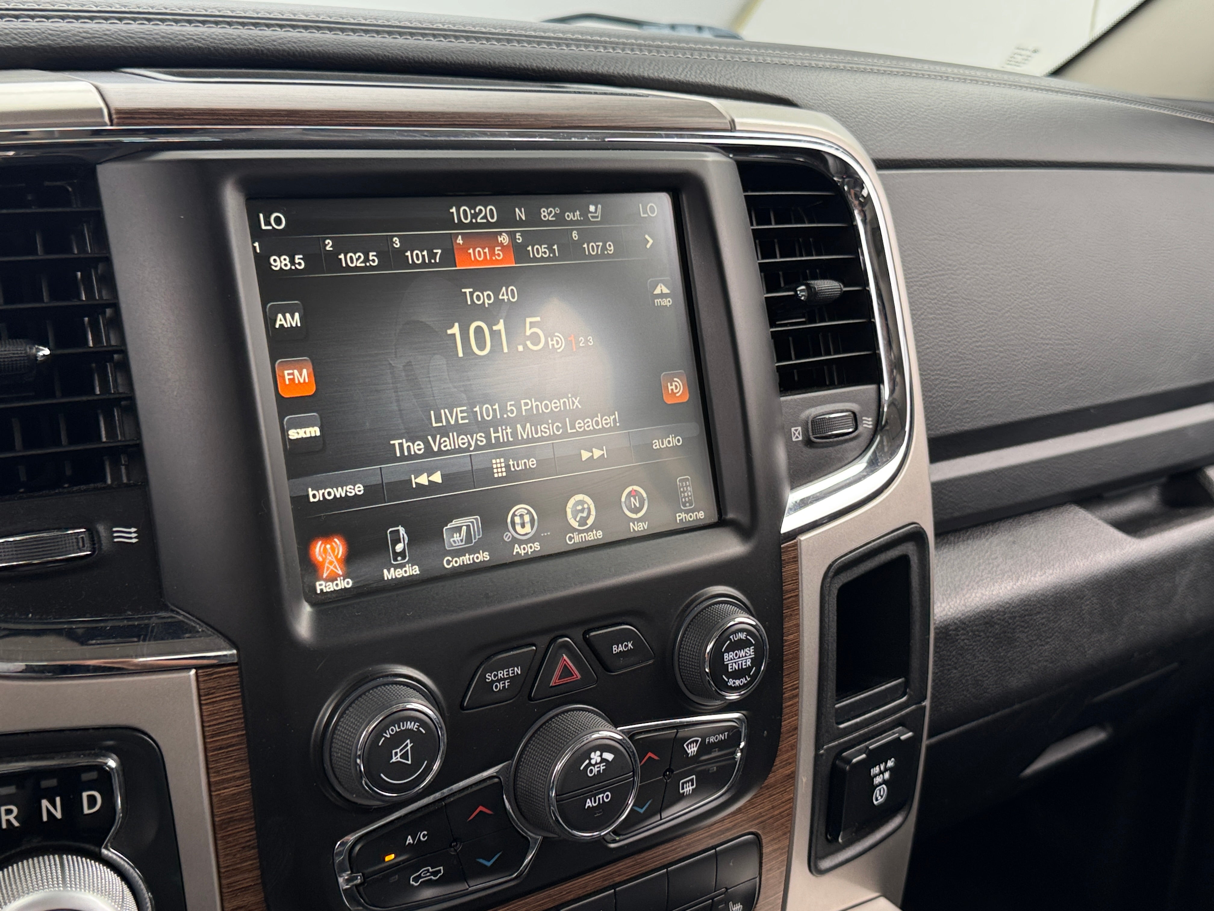 2017 RAM 1500 Laramie 3