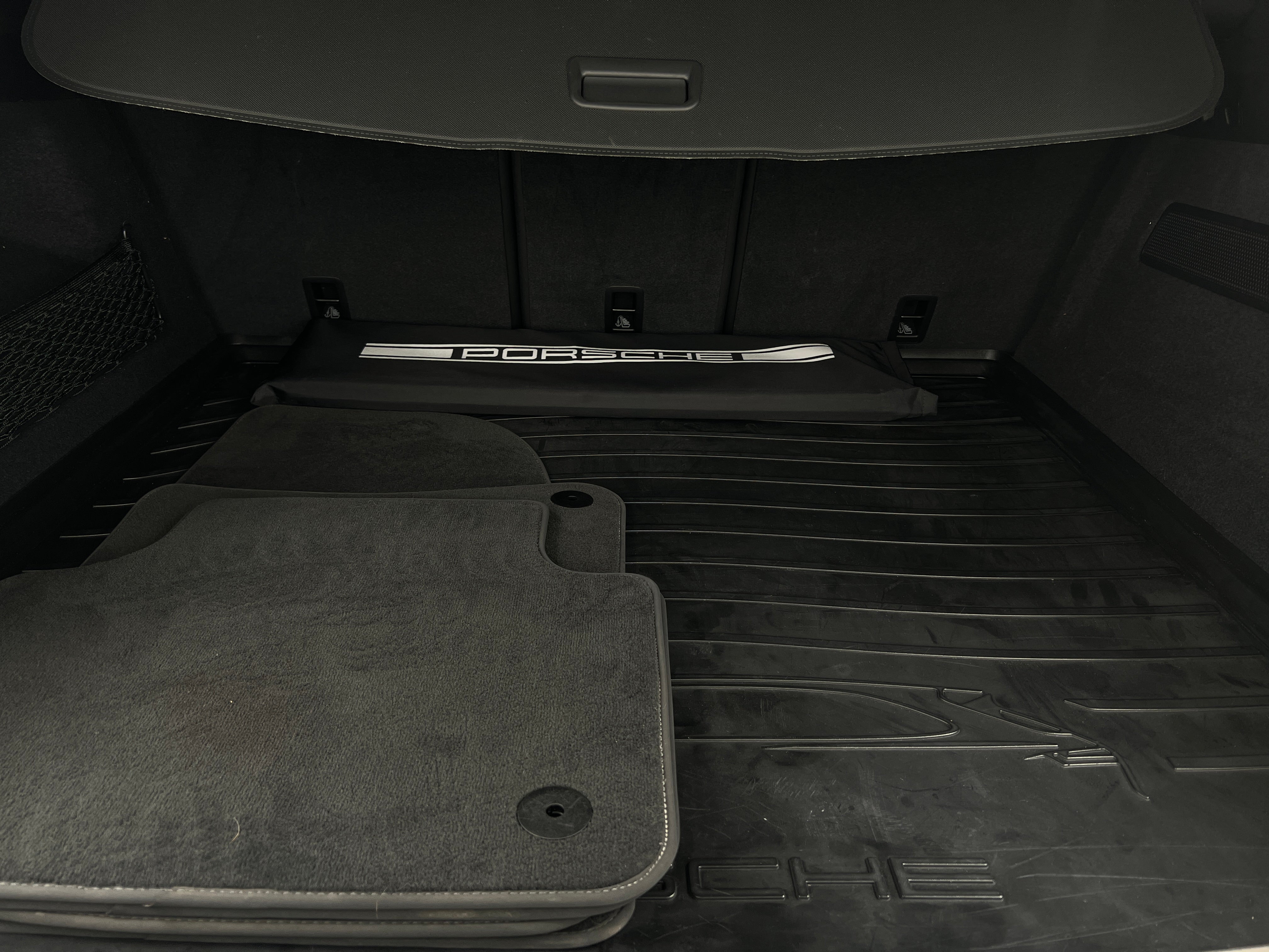 2019 Porsche Cayenne Base 6