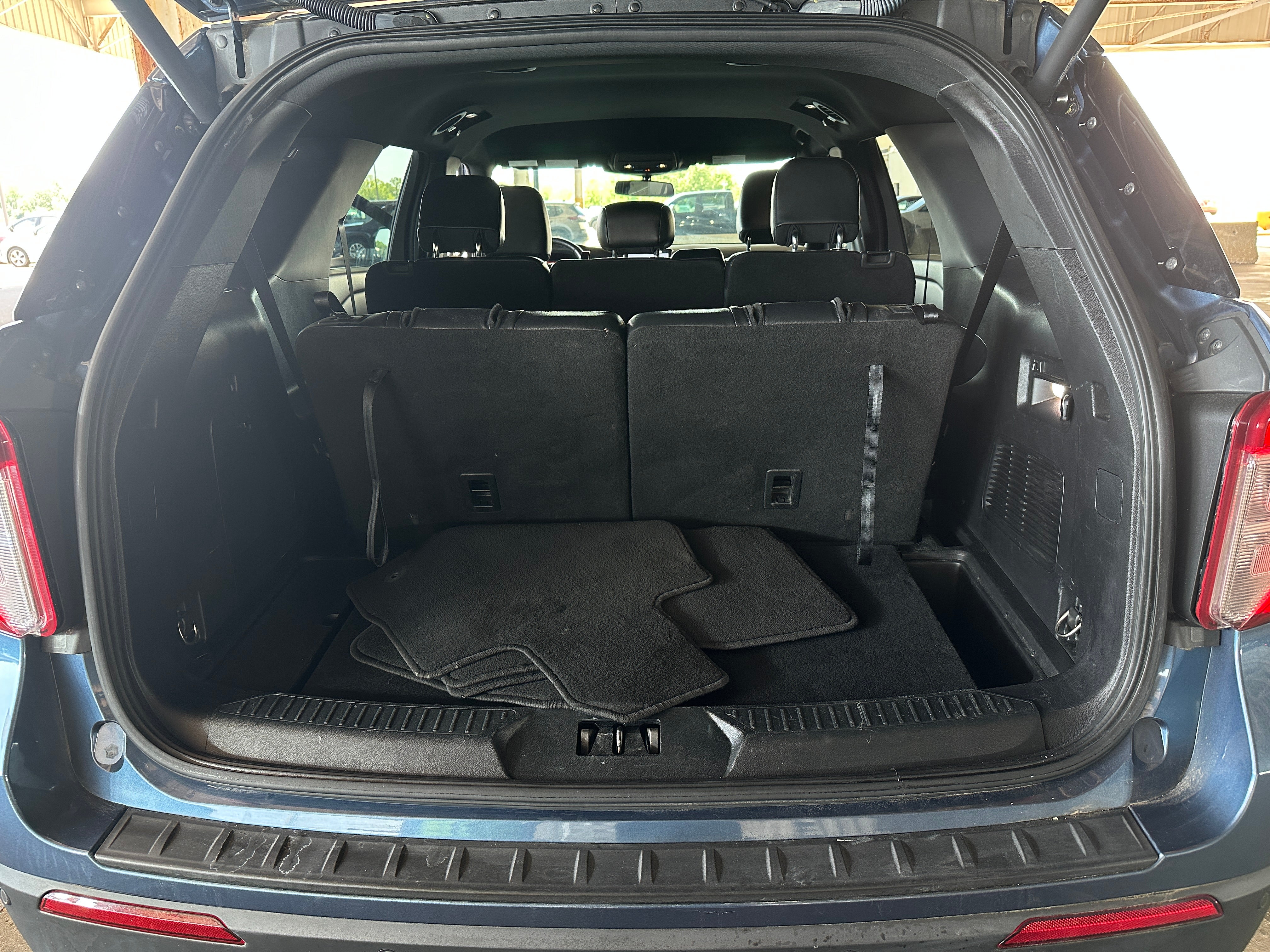 2020 Ford Explorer XLT 6