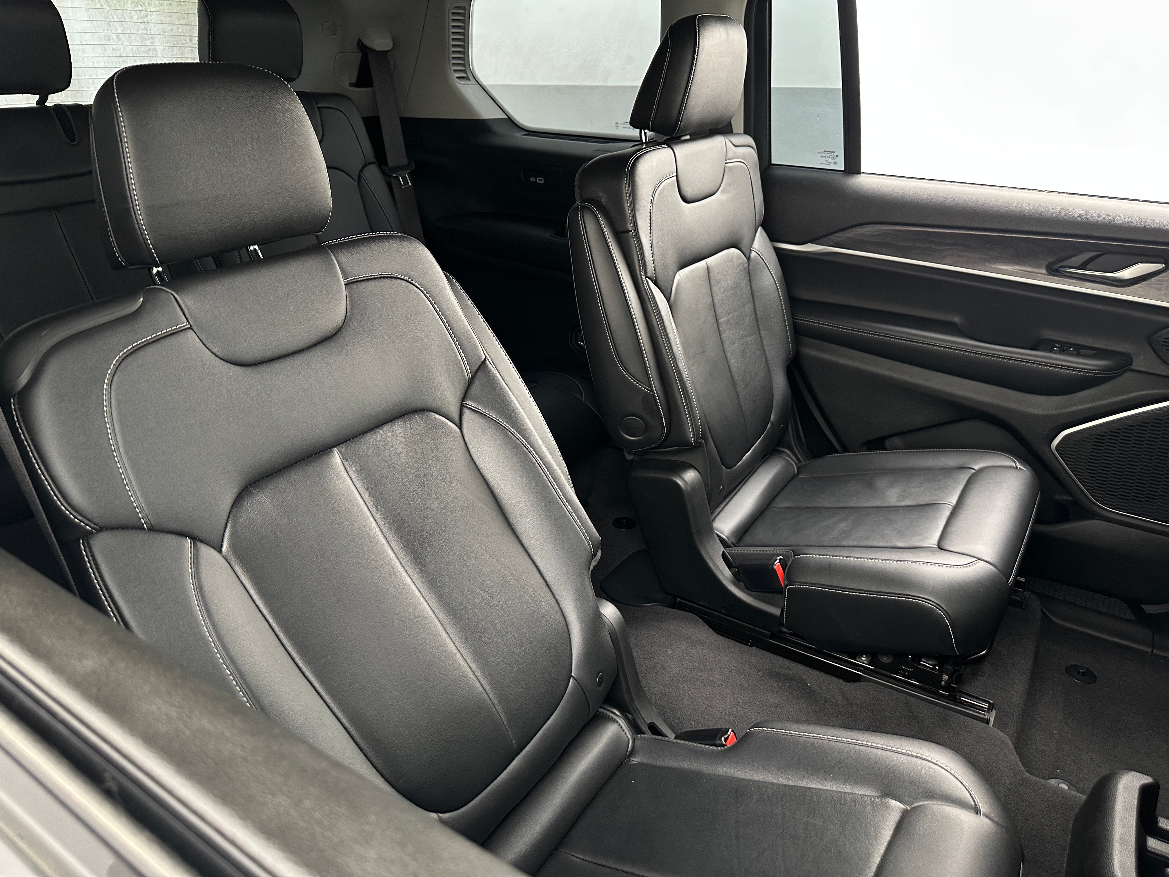 2021 Jeep Grand Cherokee L Limited Edition 5