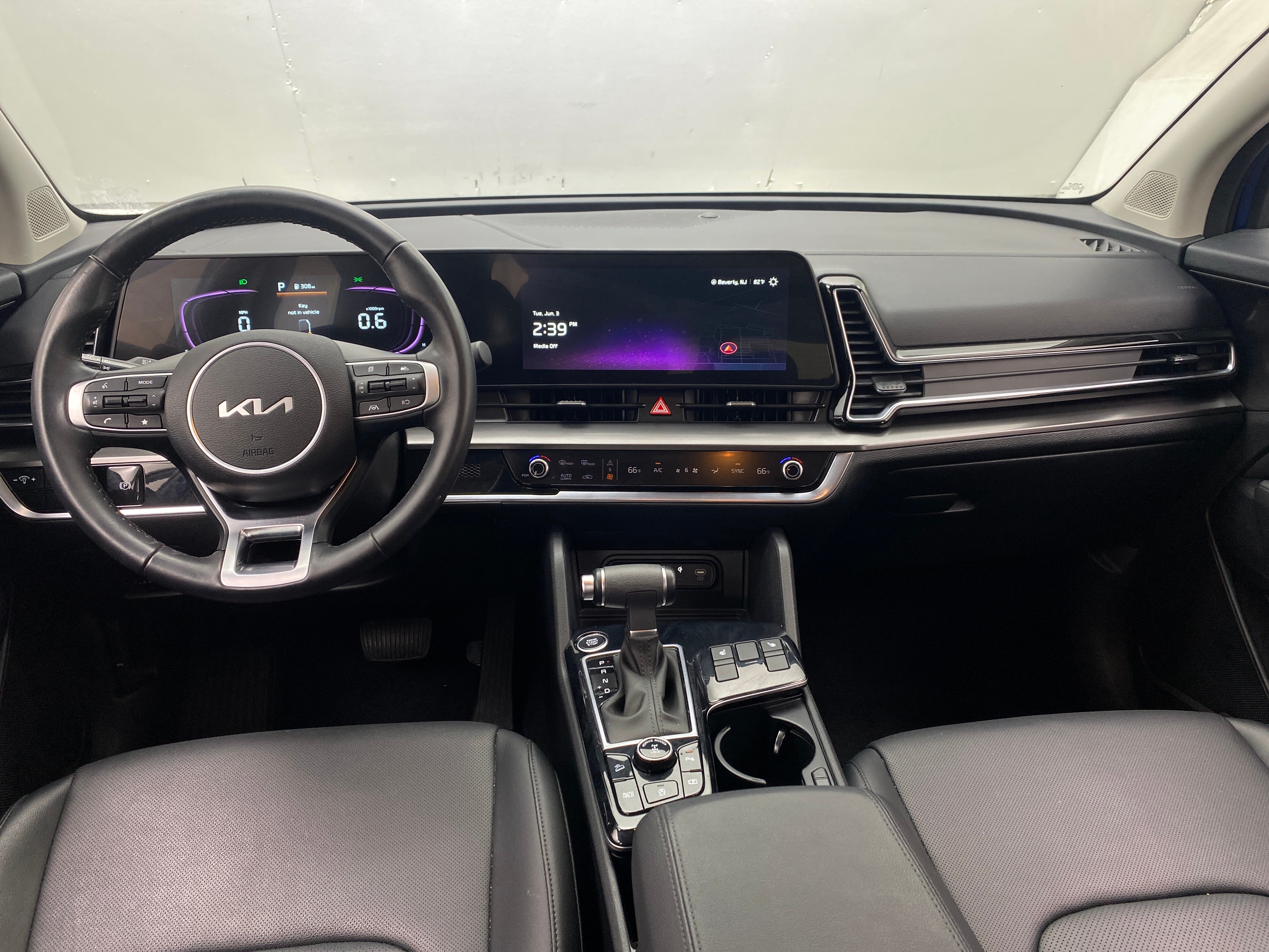 2024 Kia Sportage EX 2
